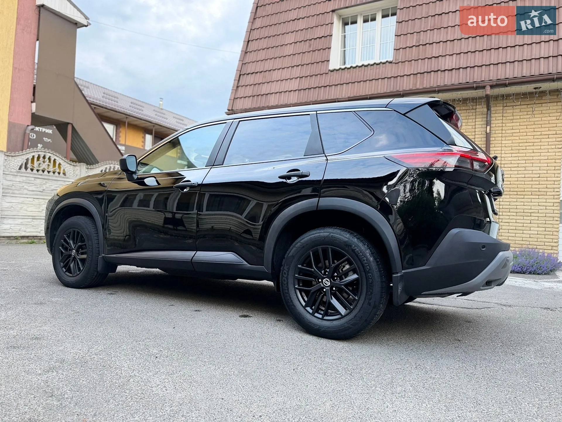 2021 Nissan Rogue - мініатюра 16