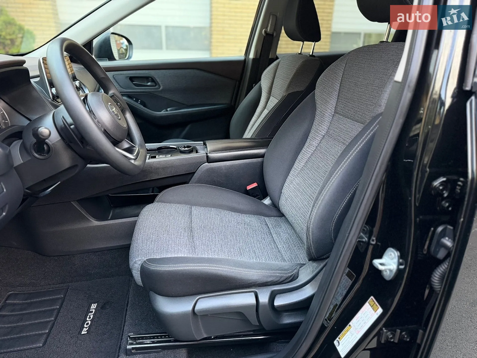 2021 Nissan Rogue - мініатюра 22