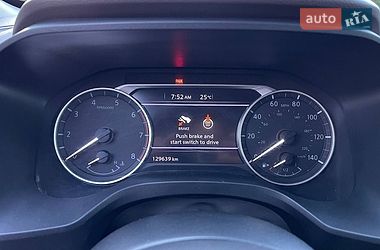 Внедорожник / Кроссовер Nissan Rogue 2021 в Киеве