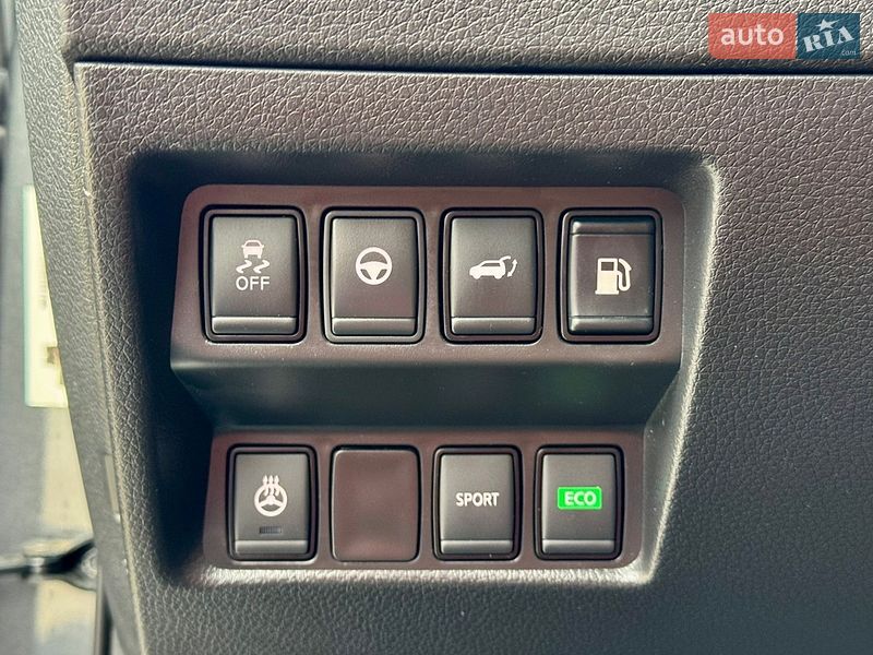 Внедорожник / Кроссовер Nissan Rogue 2019 в Киеве
