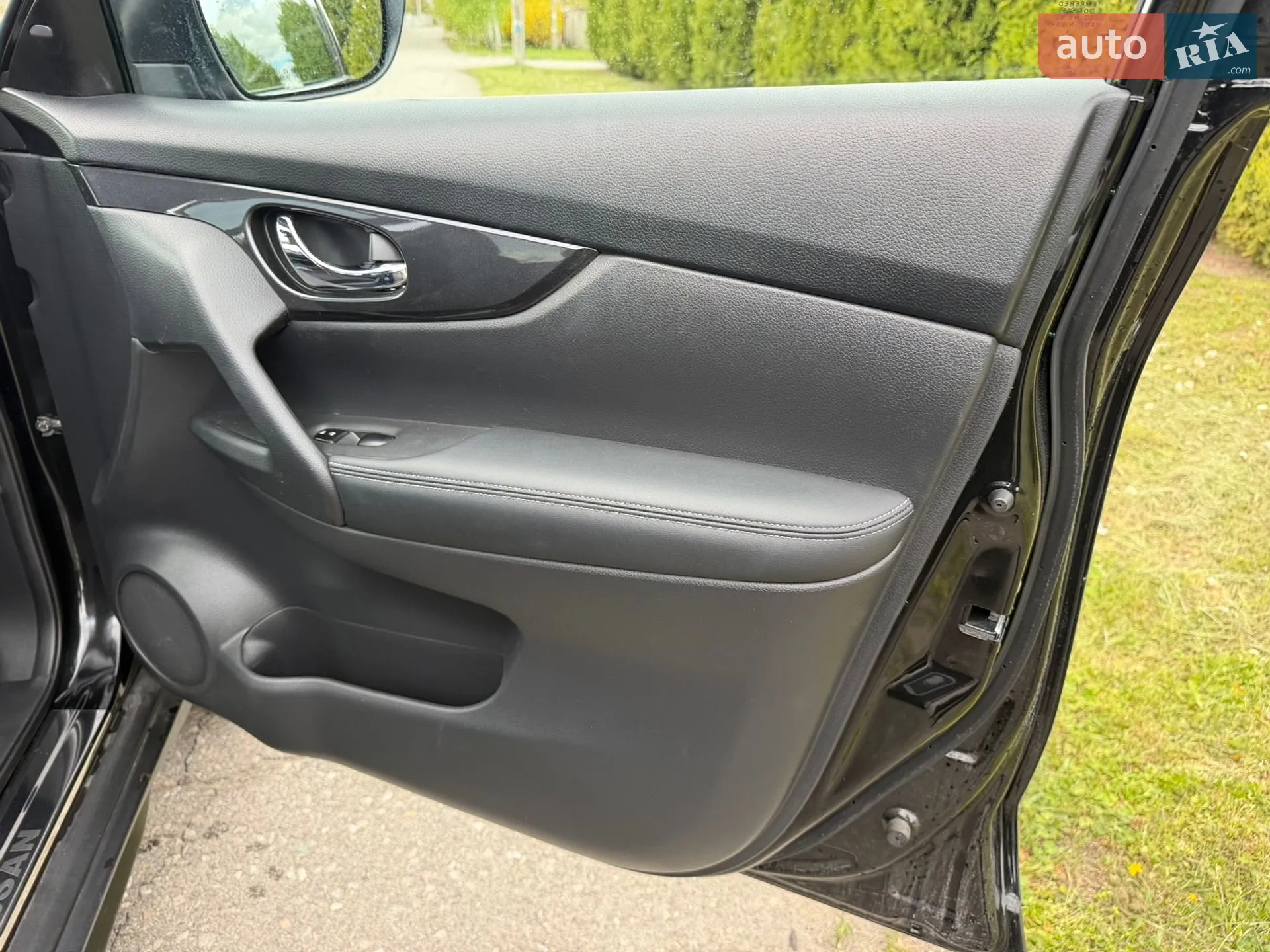 2019 Nissan Rogue - мініатюра 16