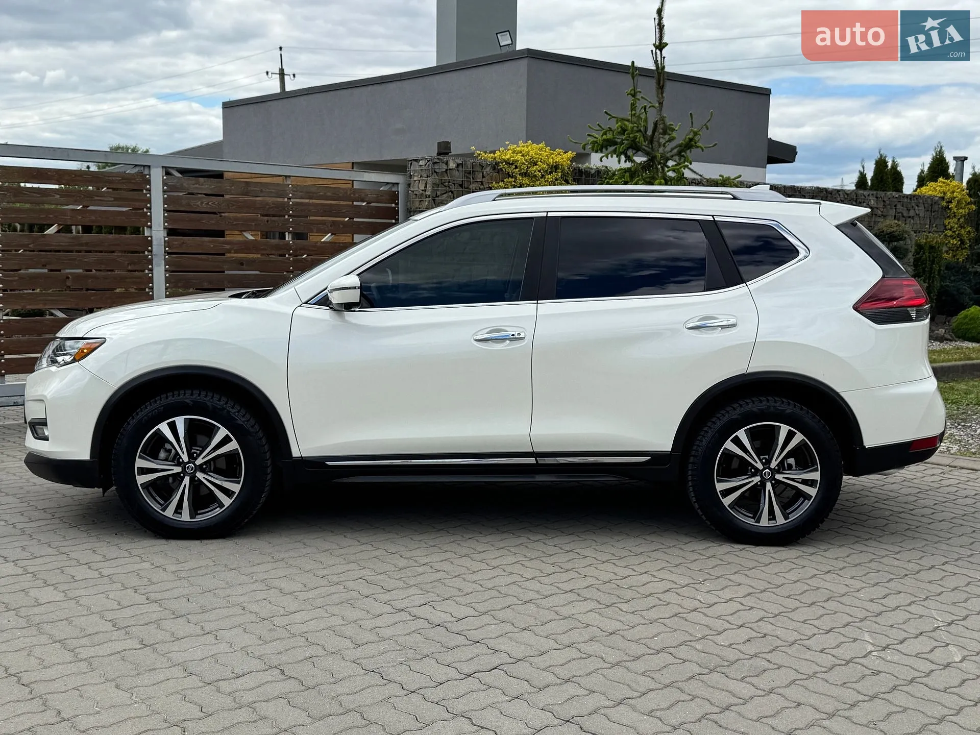 2017 Nissan Rogue - мініатюра 36