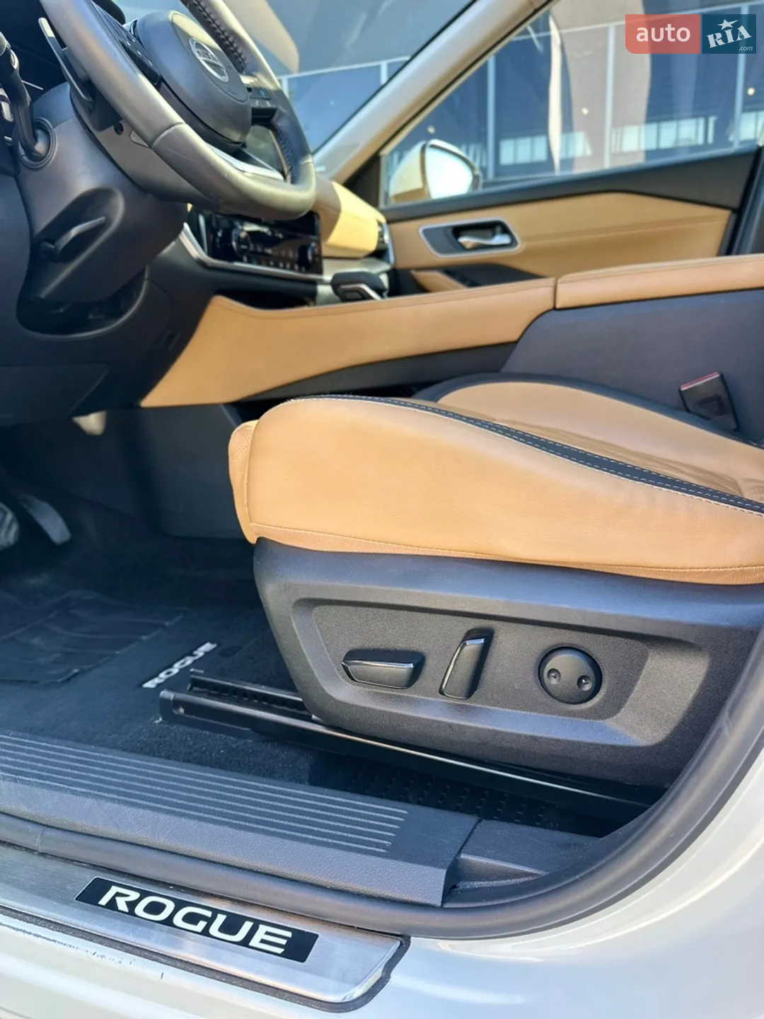 2021 Nissan Rogue - мініатюра 17
