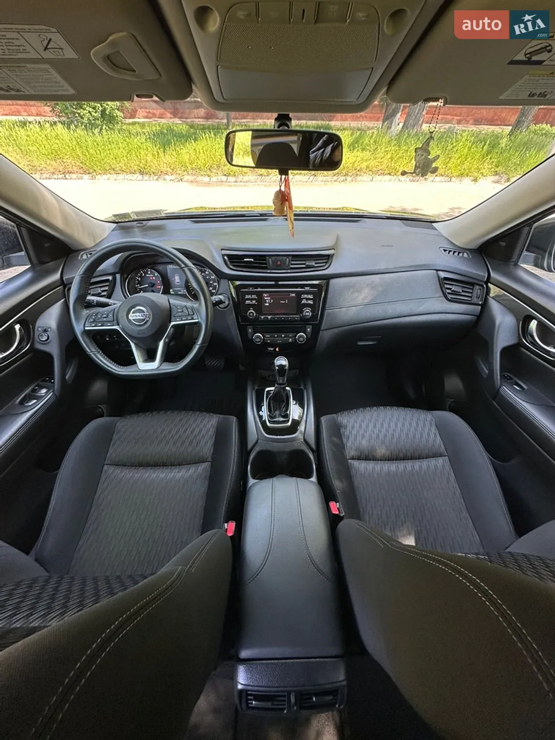 2017 Nissan Rogue - мініатюра 4