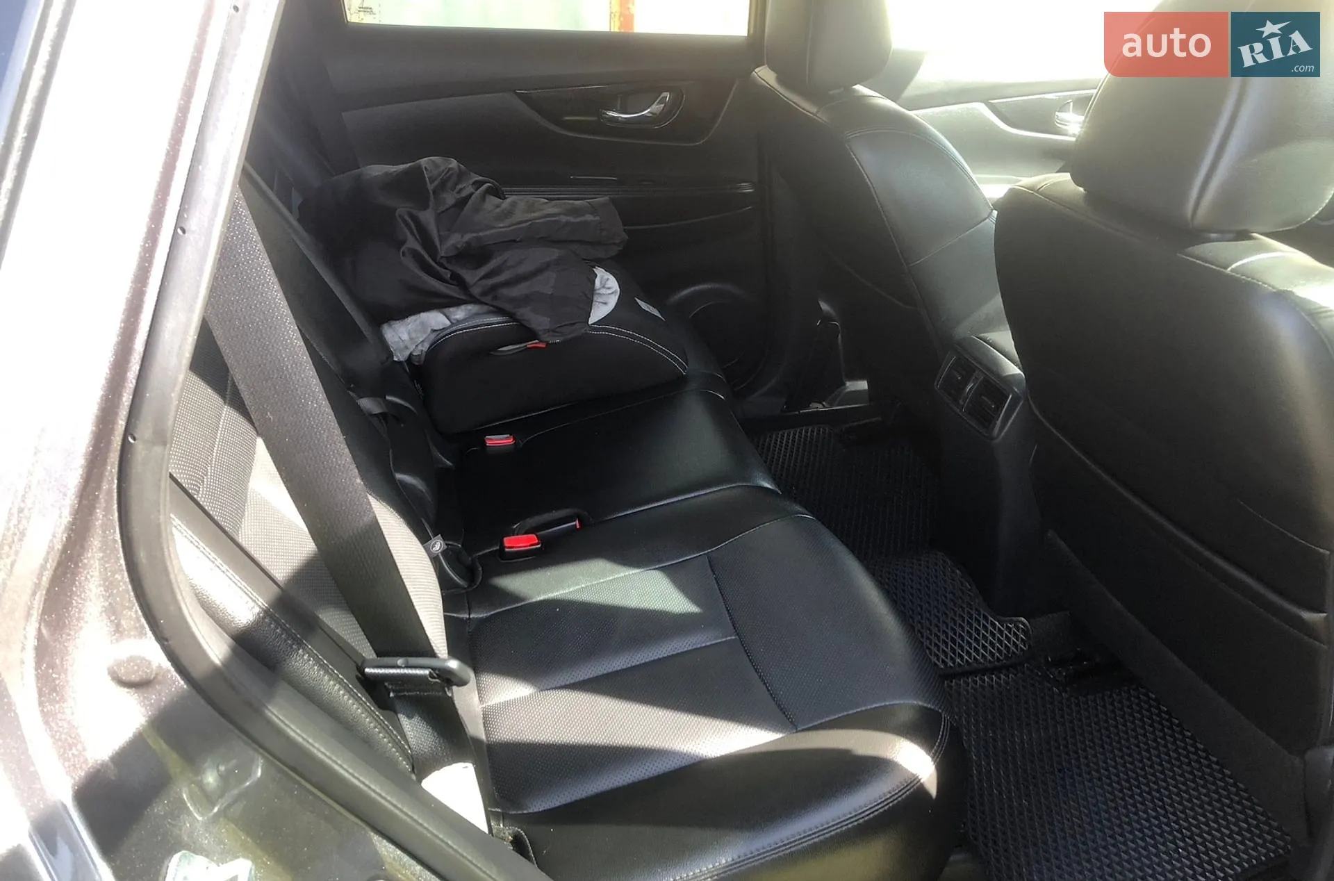 2018 Nissan Rogue - мініатюра 9