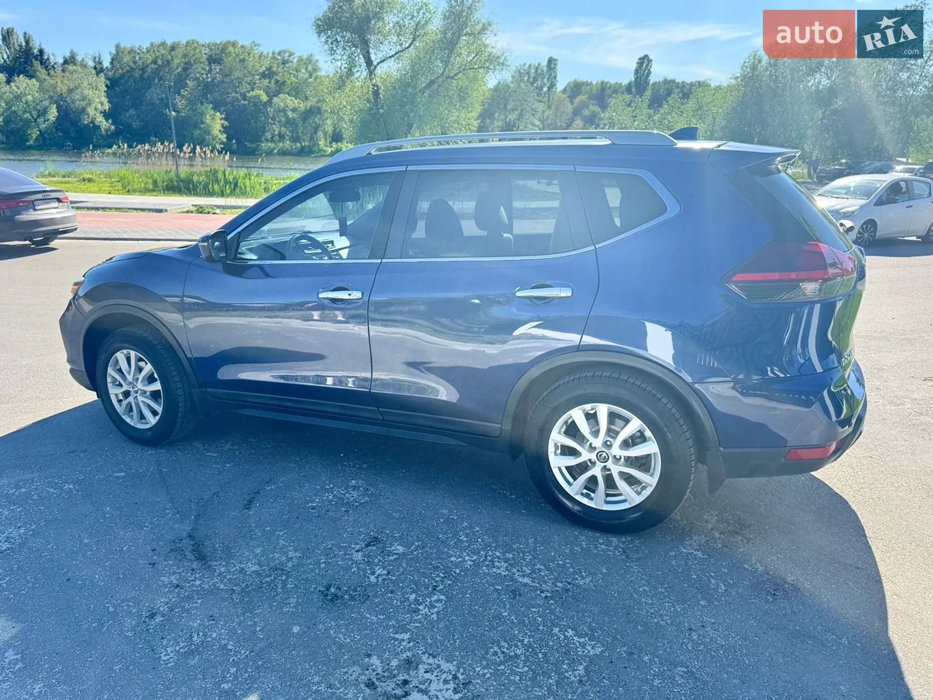 2019 Nissan Rogue - мініатюра 13