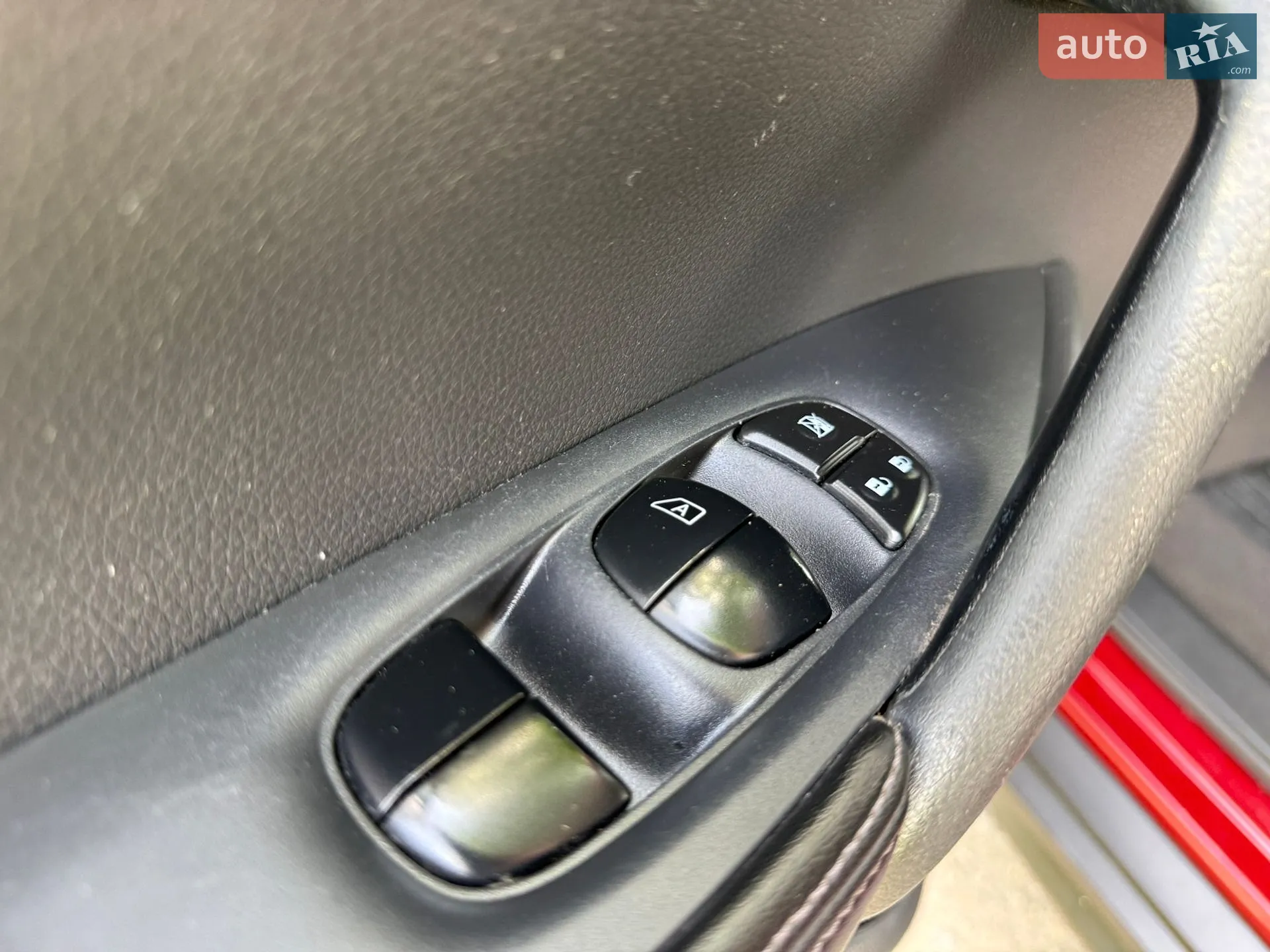 2019 Nissan Rogue - мініатюра 27
