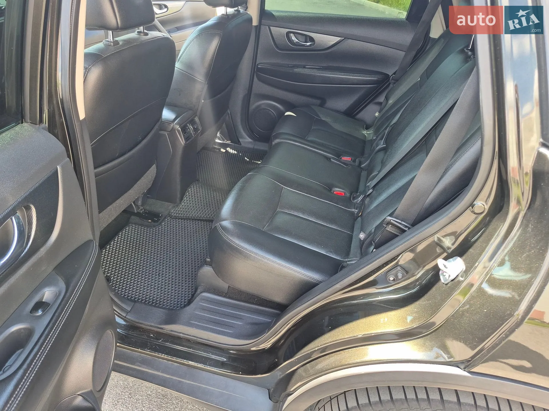 2016 Nissan Rogue - мініатюра 29
