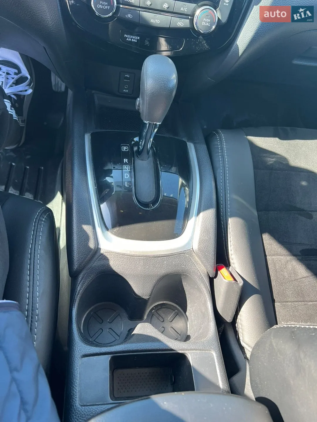 2016 Nissan Rogue - мініатюра 22