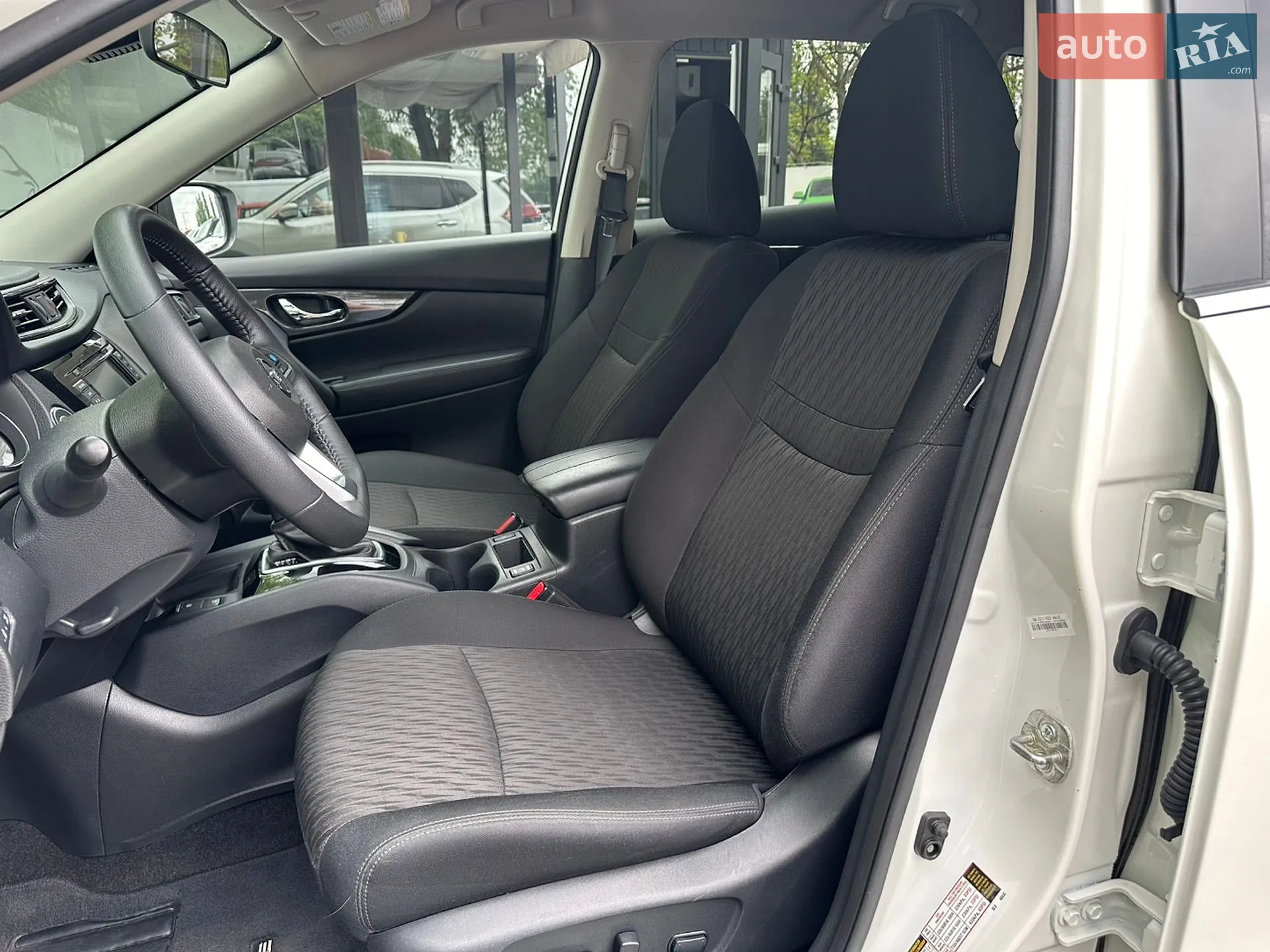 2020 Nissan Rogue - мініатюра 16