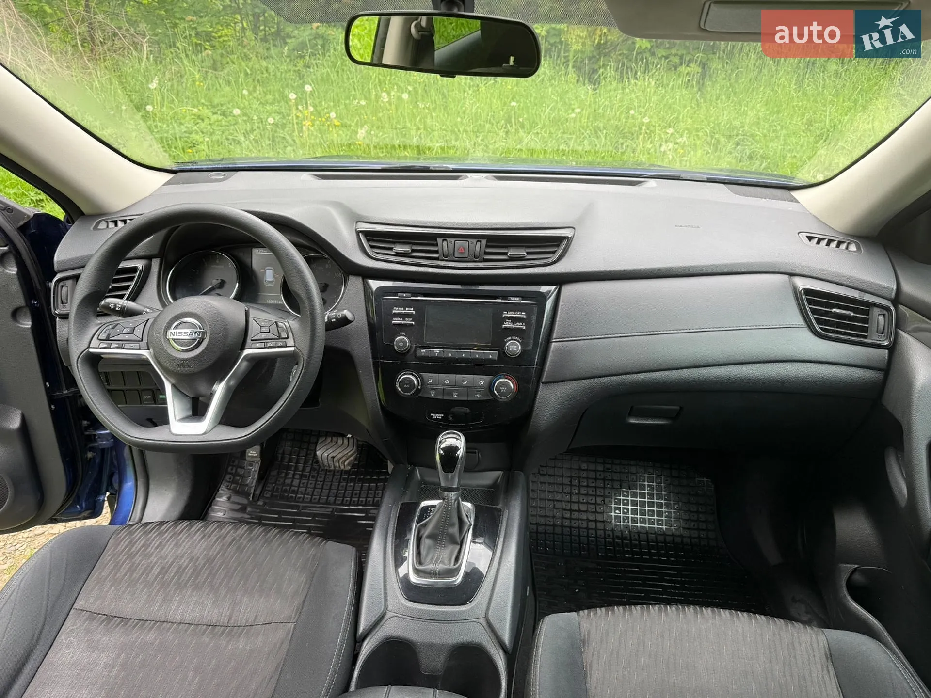 2017 Nissan Rogue - мініатюра 8