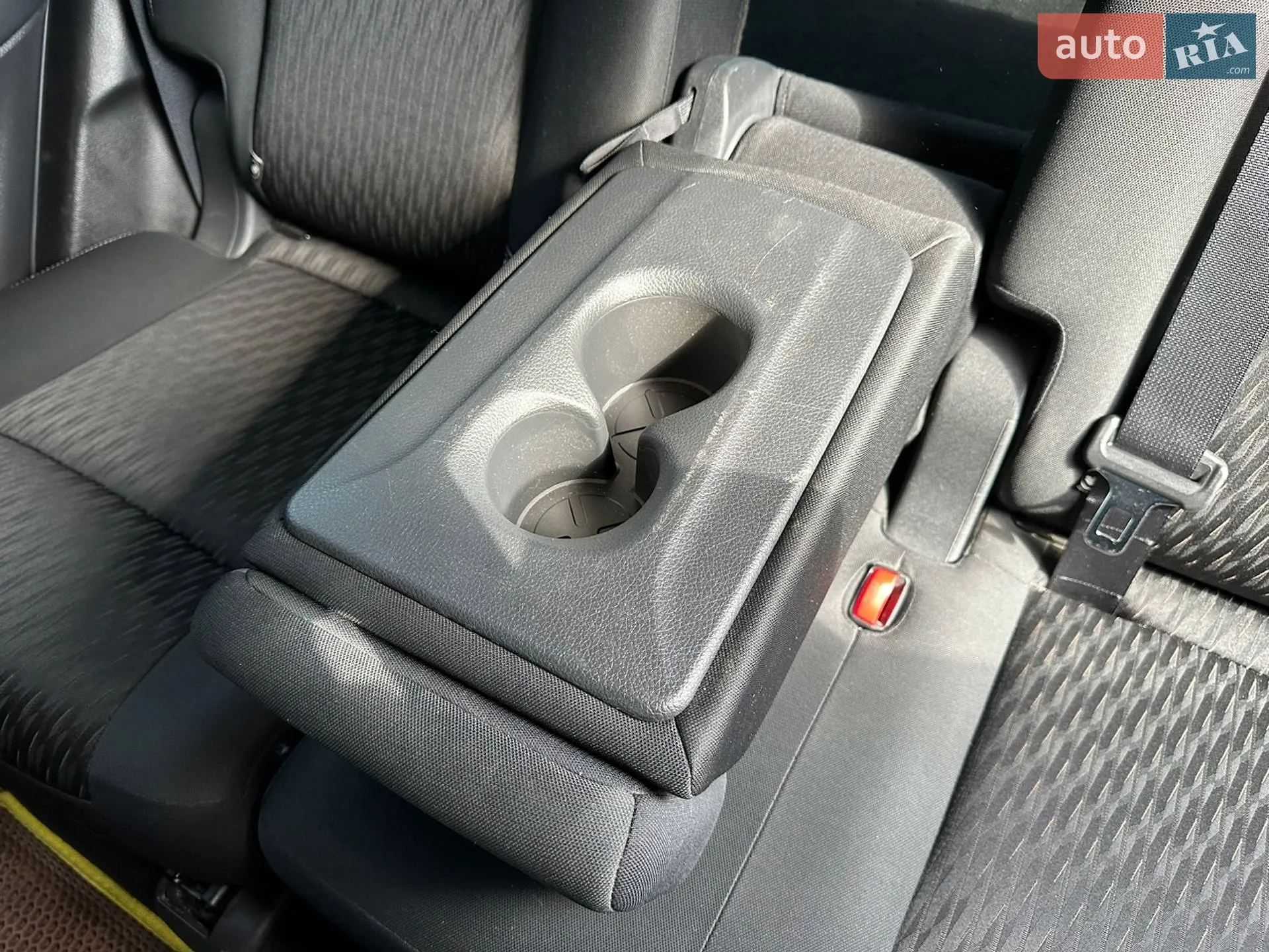 2019 Nissan Rogue - мініатюра 21