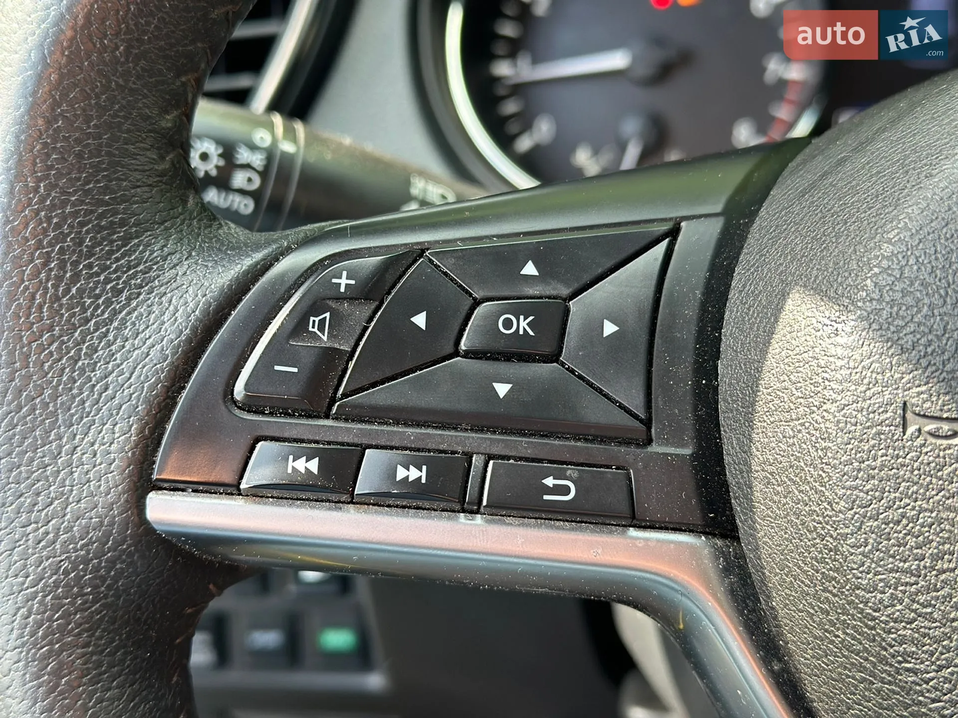 2019 Nissan Rogue - мініатюра 31