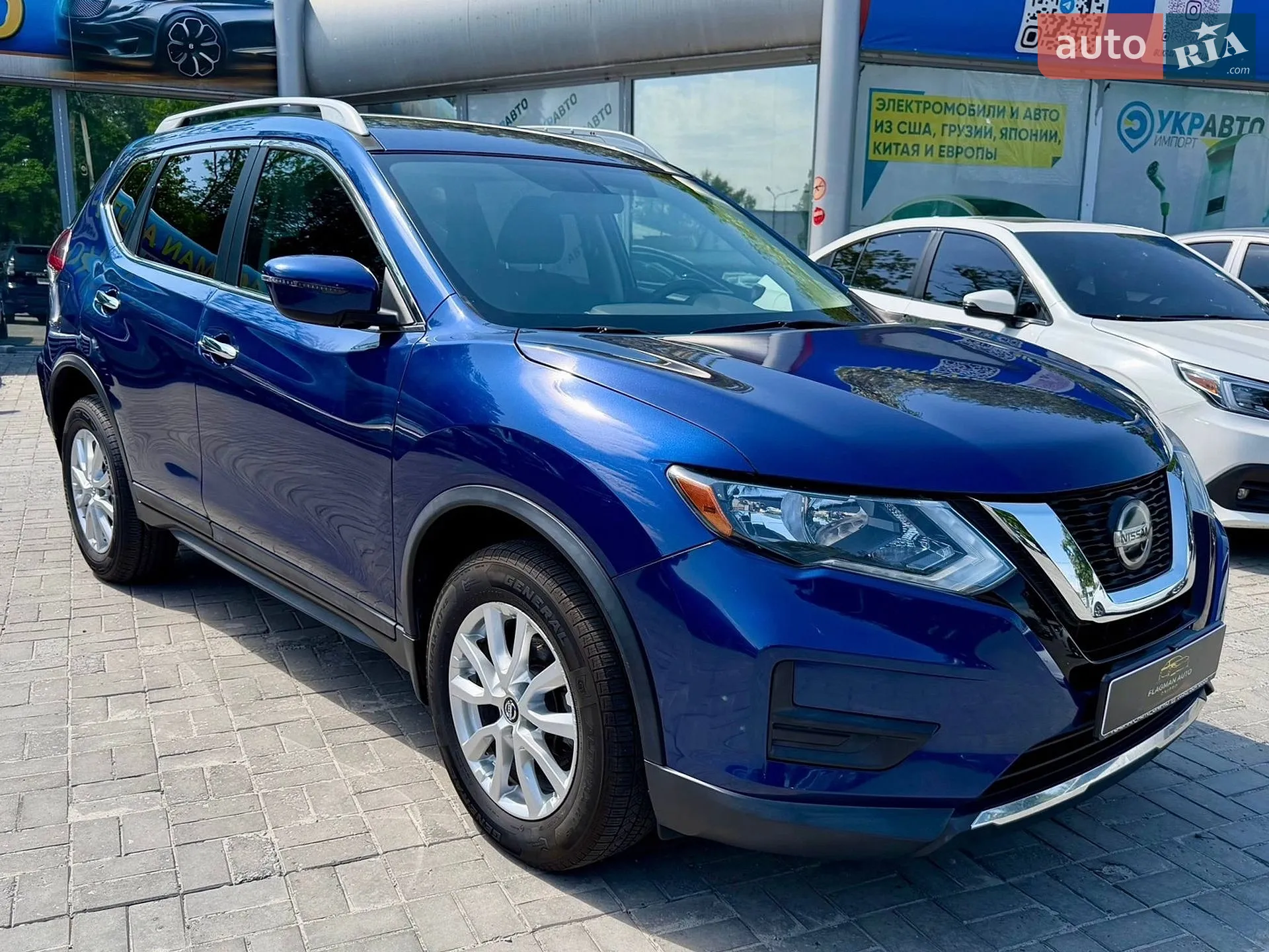 2017 Nissan Rogue - фото 1
