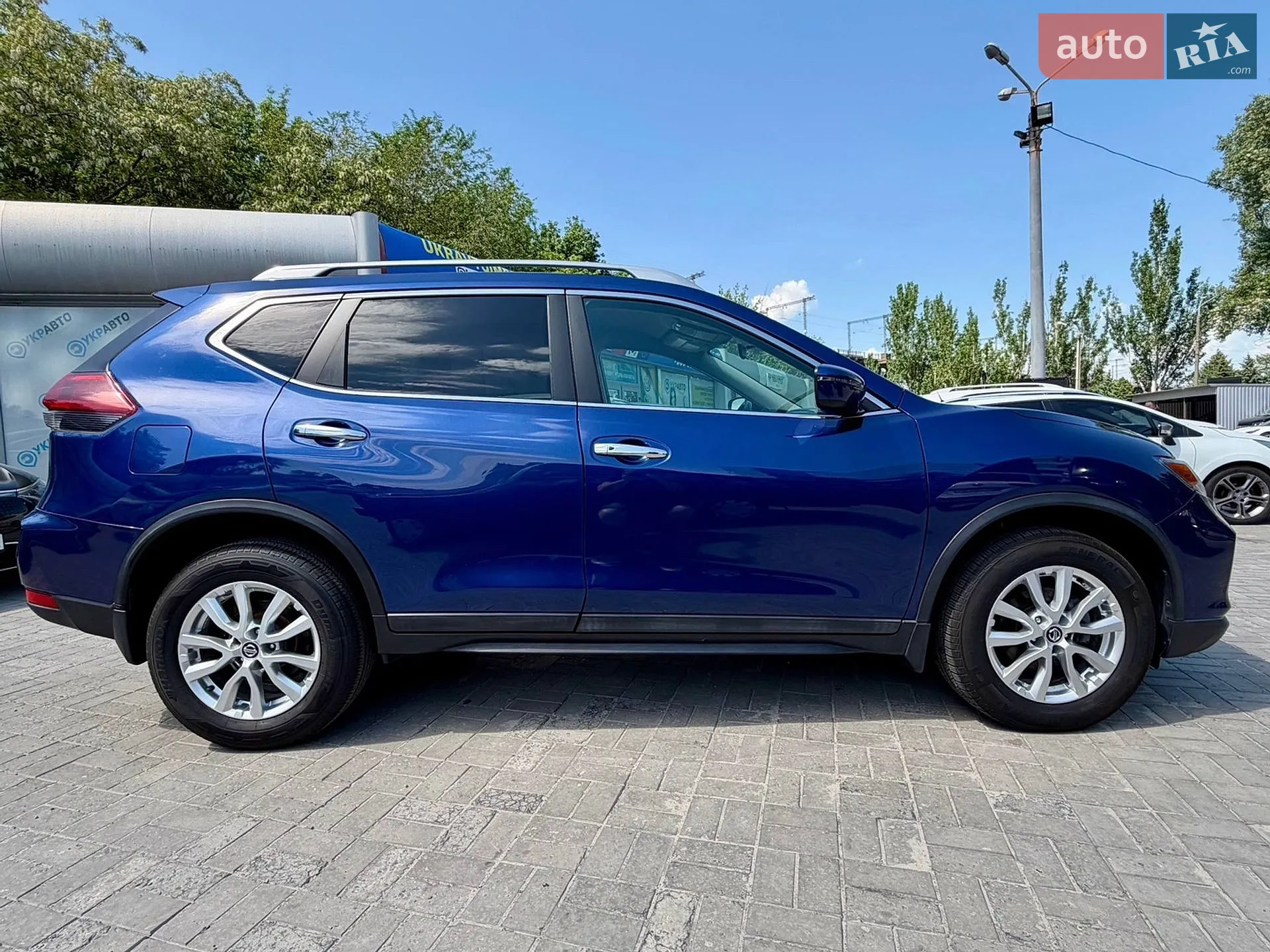 2017 Nissan Rogue - мініатюра 11