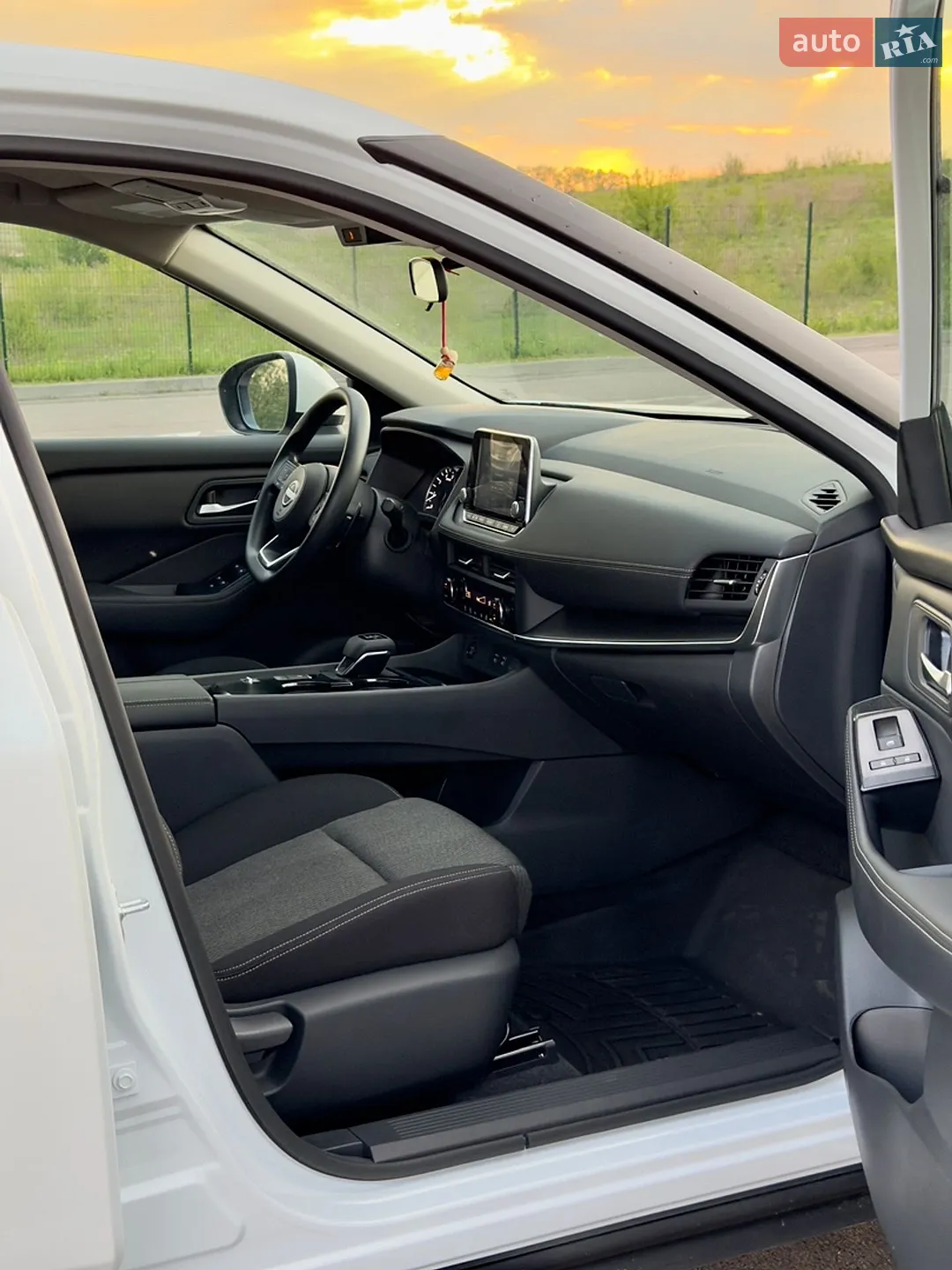 2024 Nissan Rogue - мініатюра 21