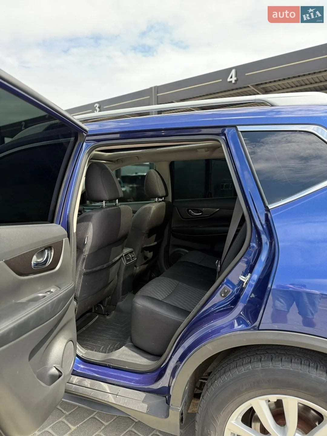2018 Nissan Rogue - мініатюра 10