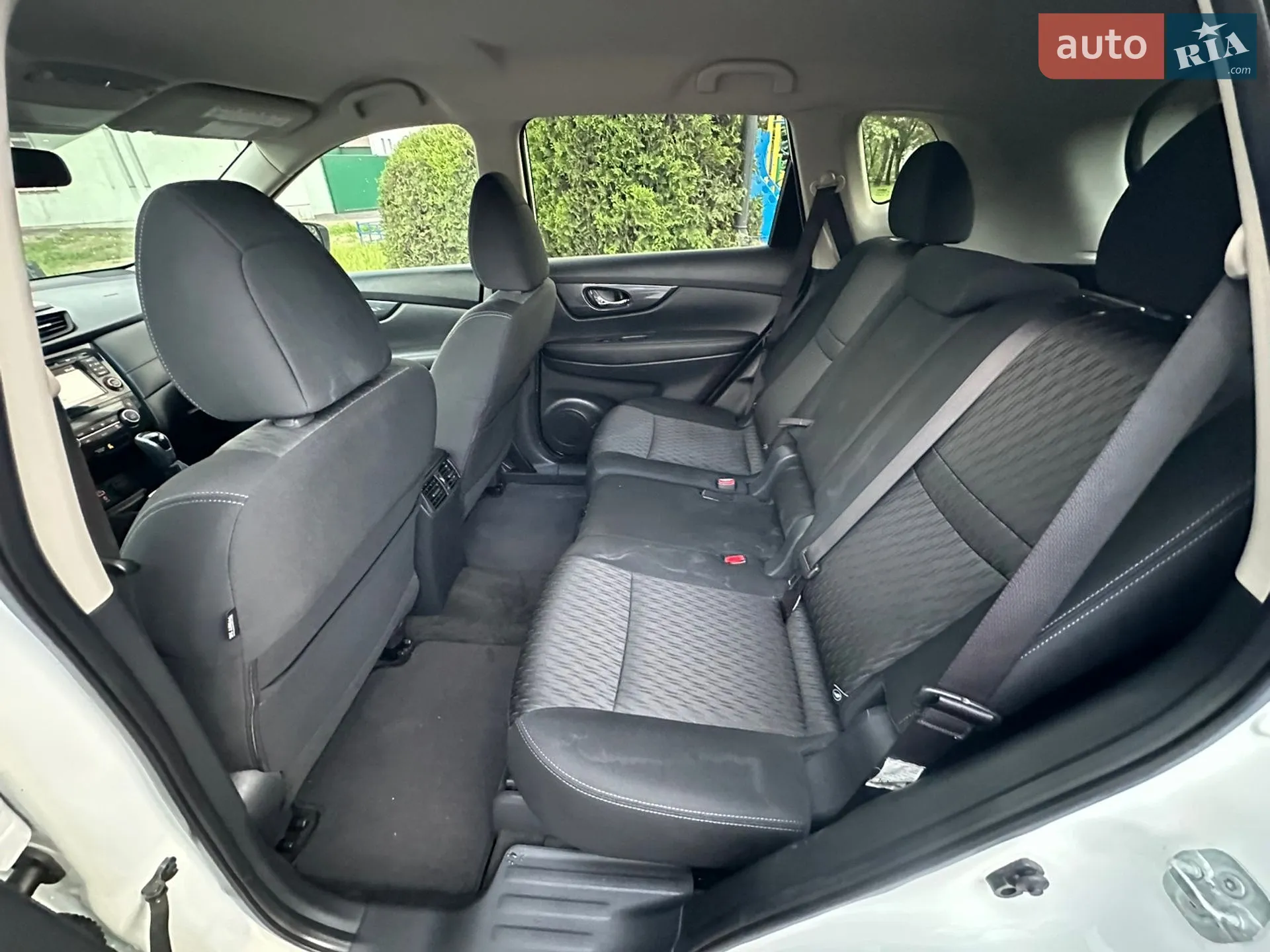 2016 Nissan Rogue - мініатюра 16