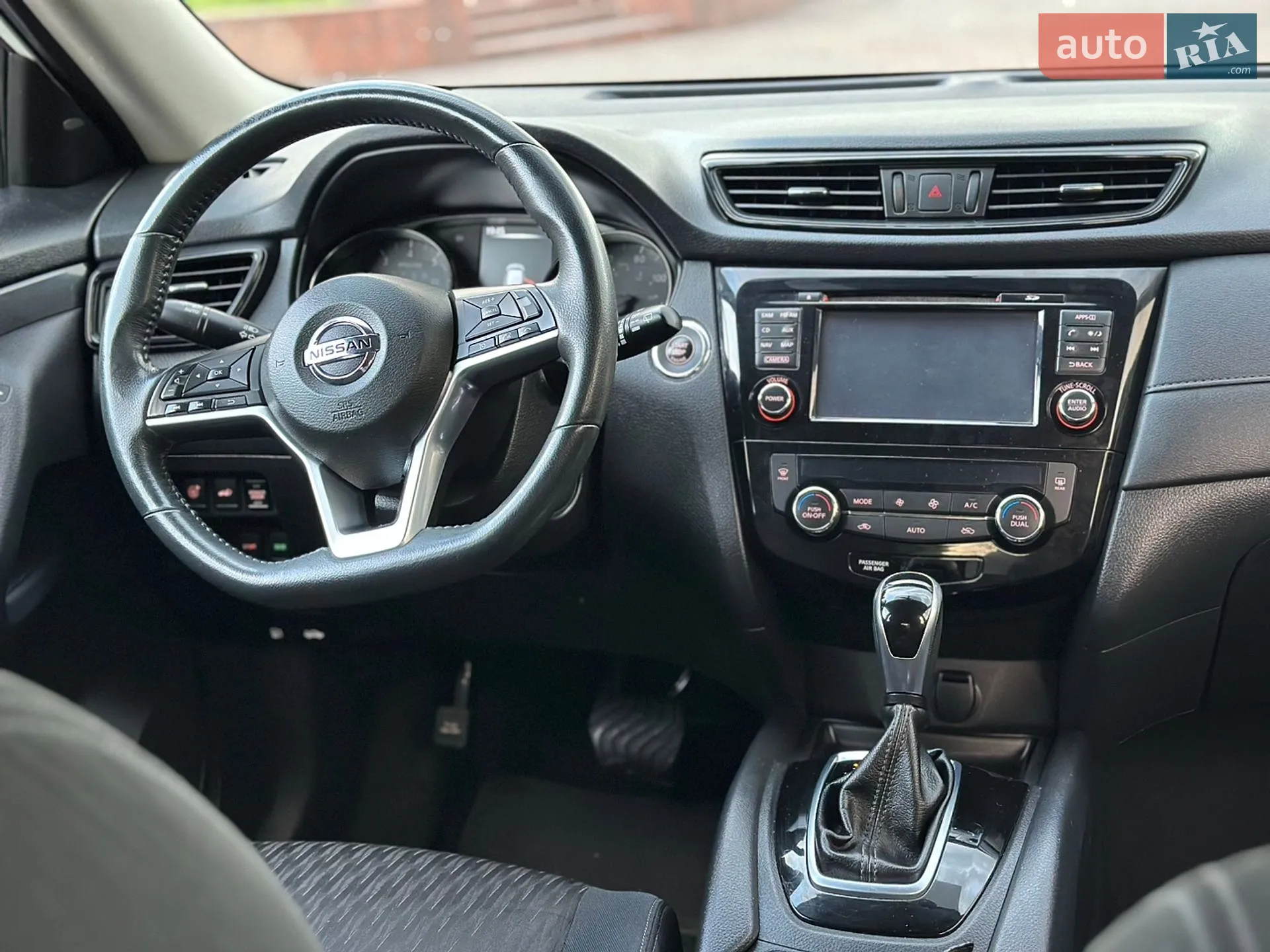 2016 Nissan Rogue - мініатюра 26