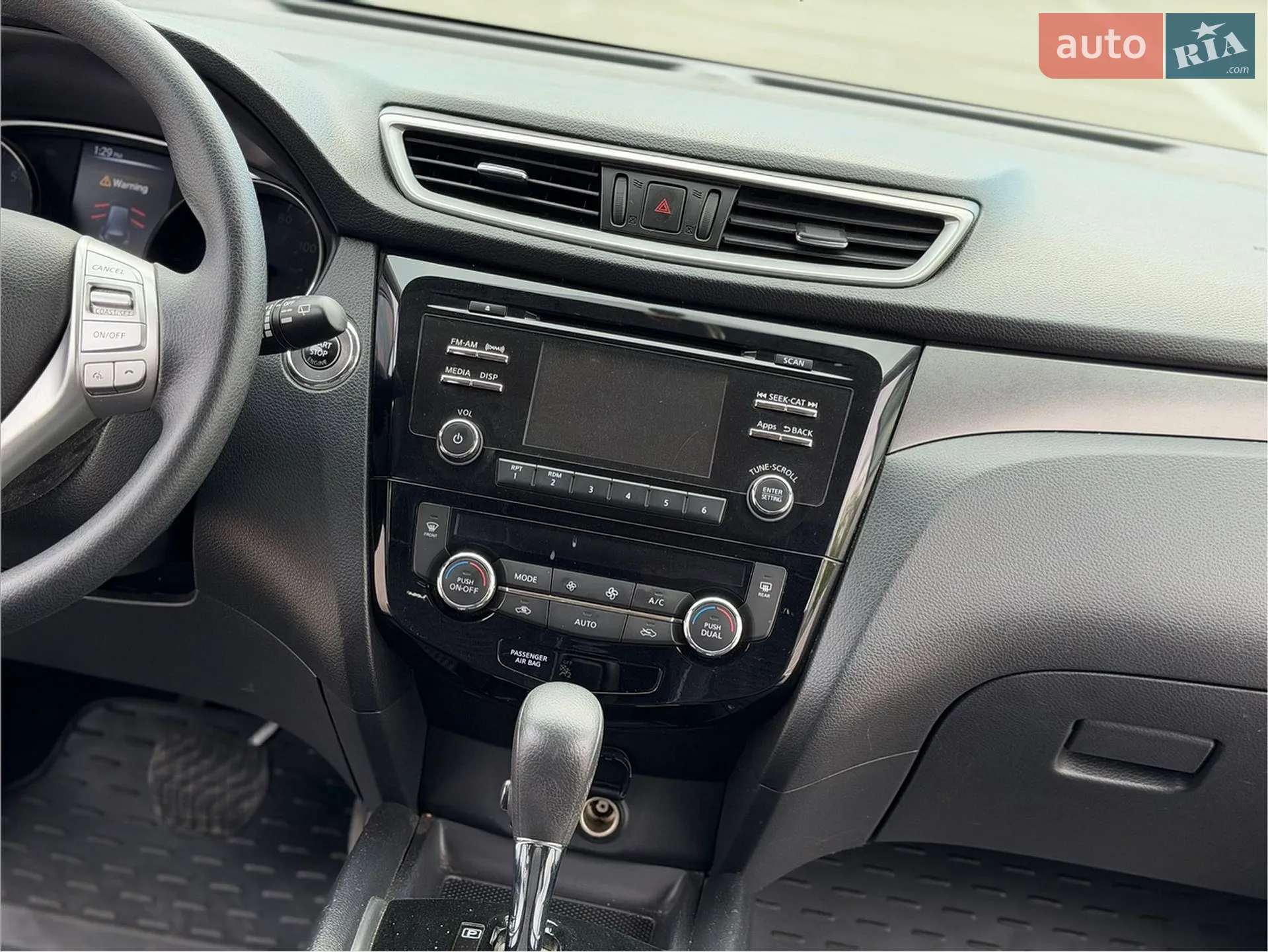 2016 Nissan Rogue - мініатюра 27