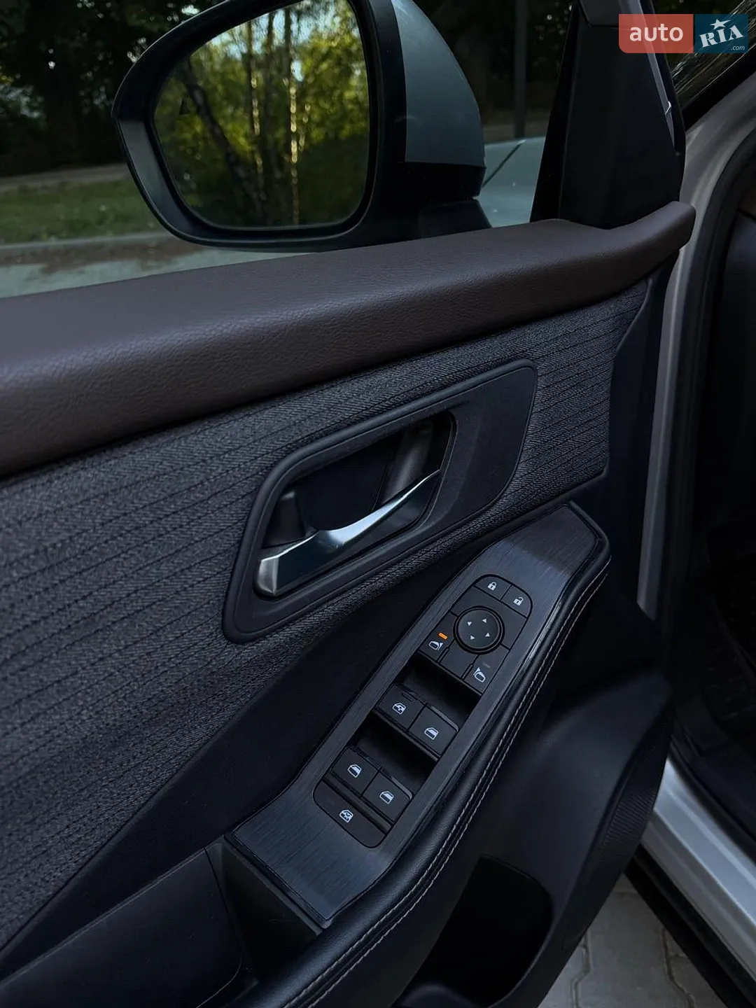 2020 Nissan Rogue - мініатюра 31