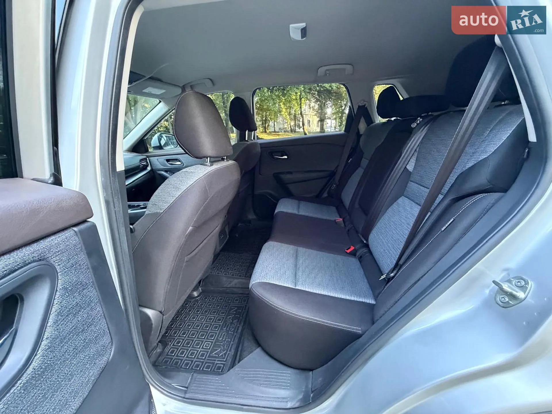 2020 Nissan Rogue - мініатюра 36
