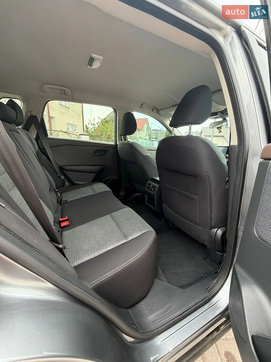 2021 Nissan Rogue - мініатюра 10