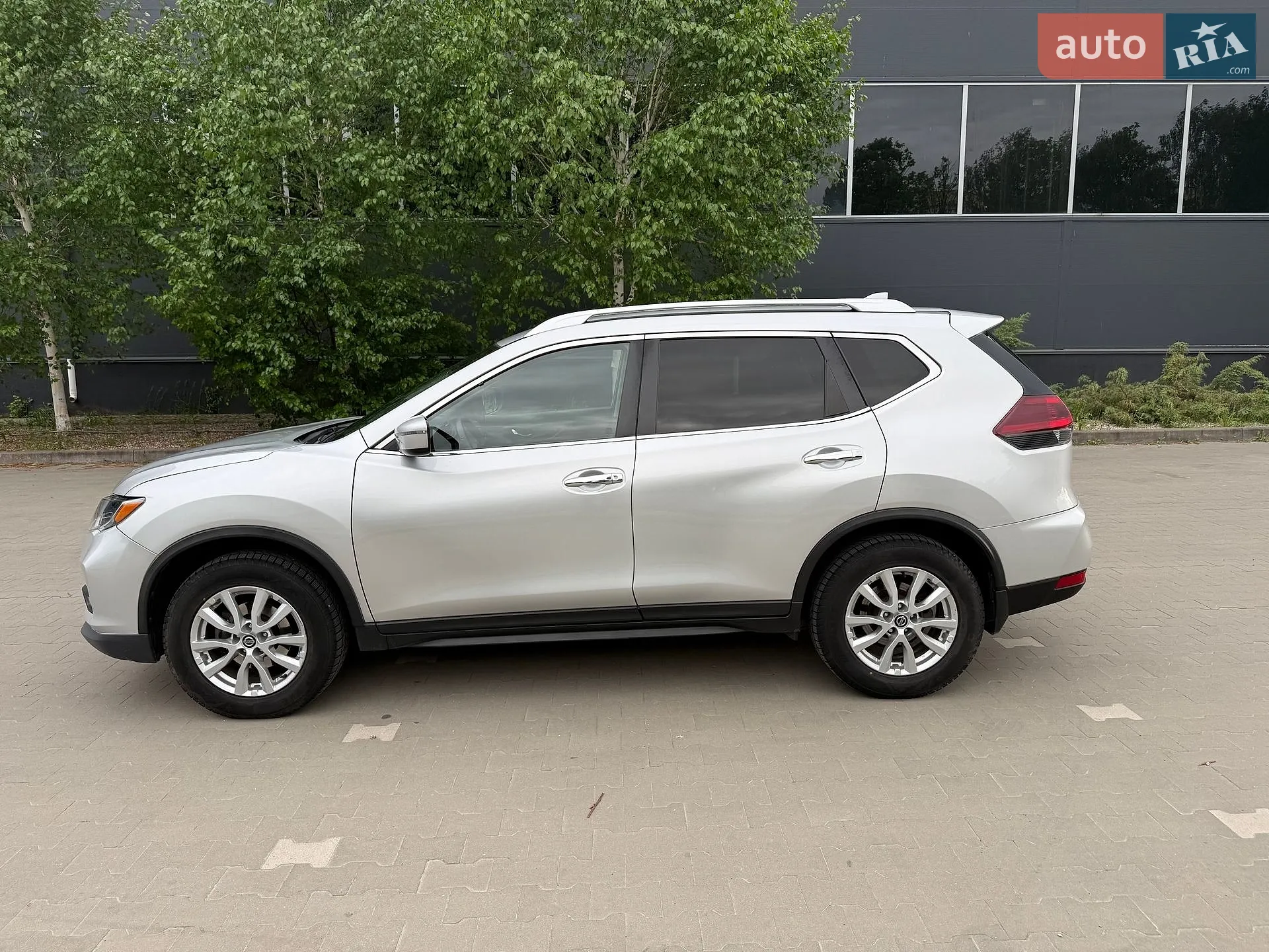 2019 Nissan Rogue - мініатюра 8