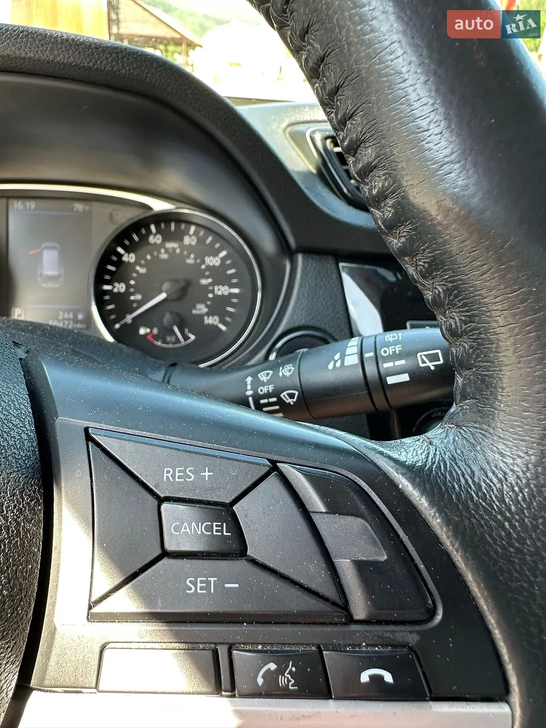 2017 Nissan Rogue - мініатюра 16