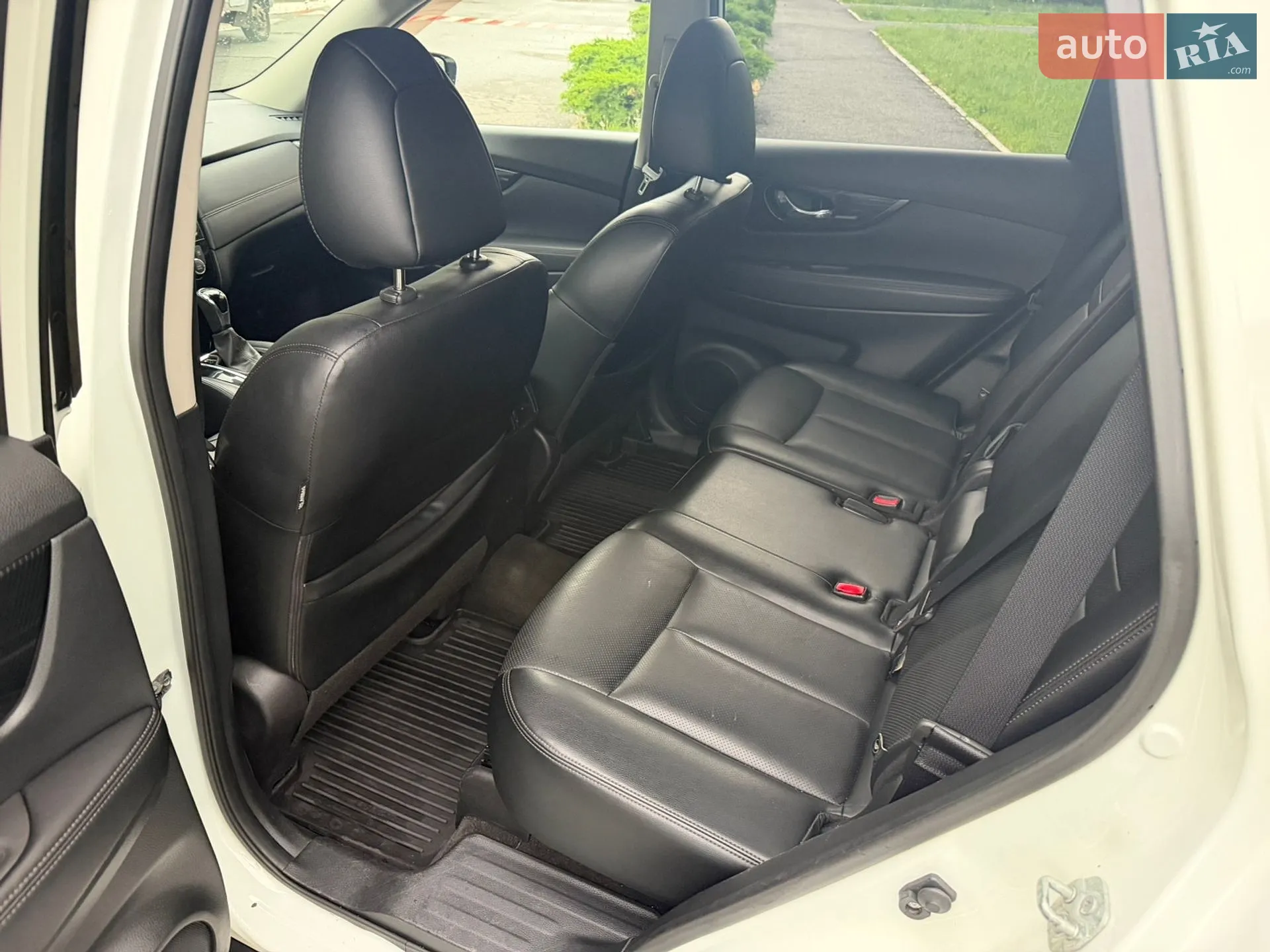 2018 Nissan Rogue - мініатюра 17