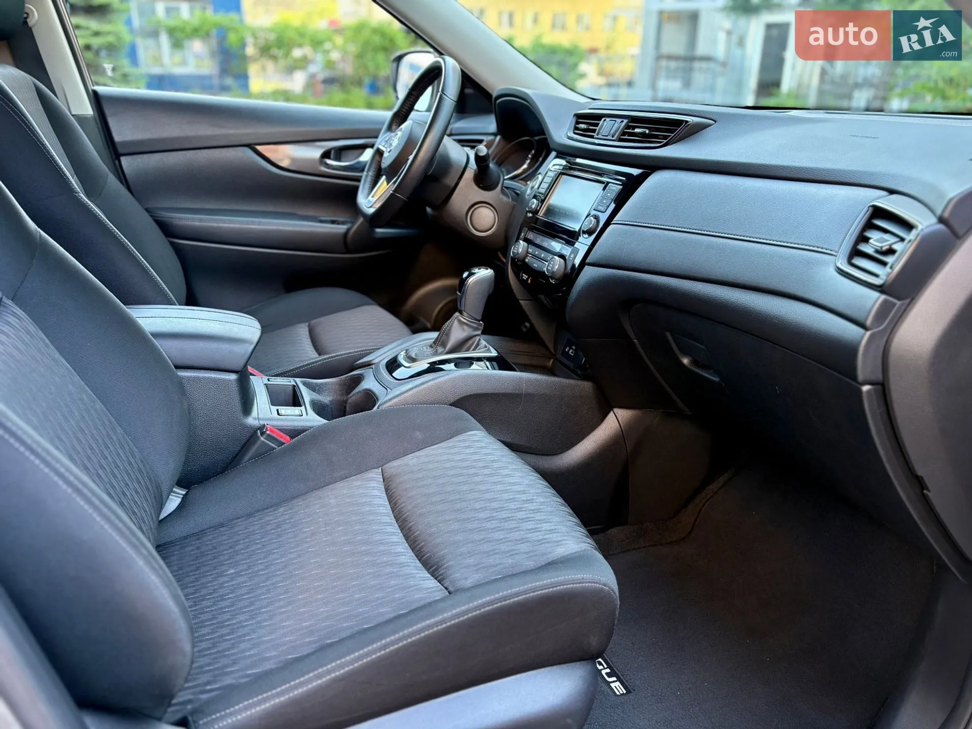 2018 Nissan Rogue - мініатюра 18