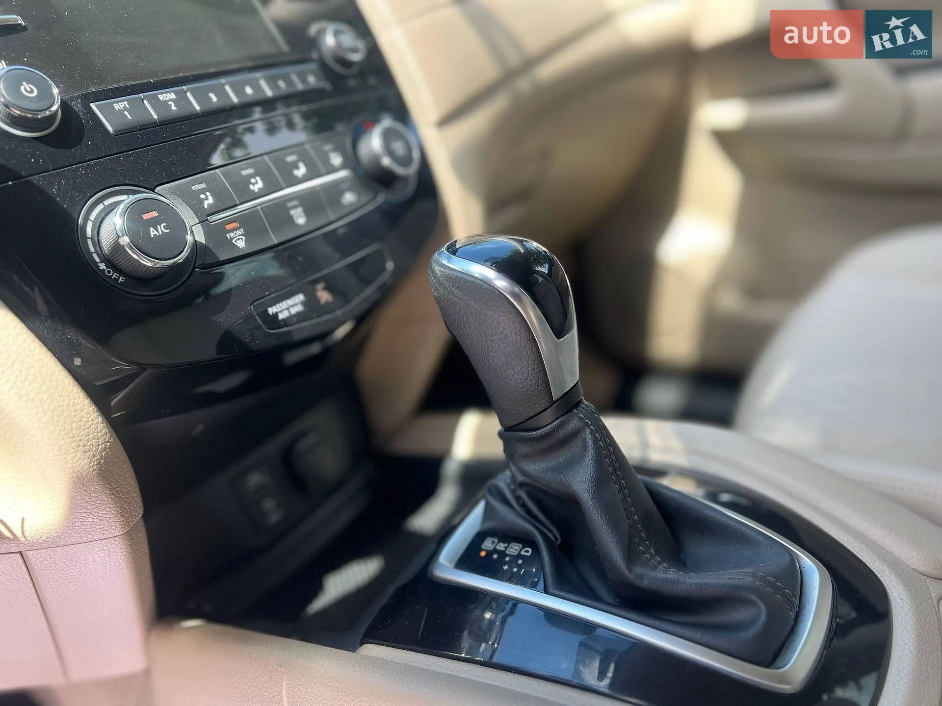 2016 Nissan Rogue - мініатюра 18