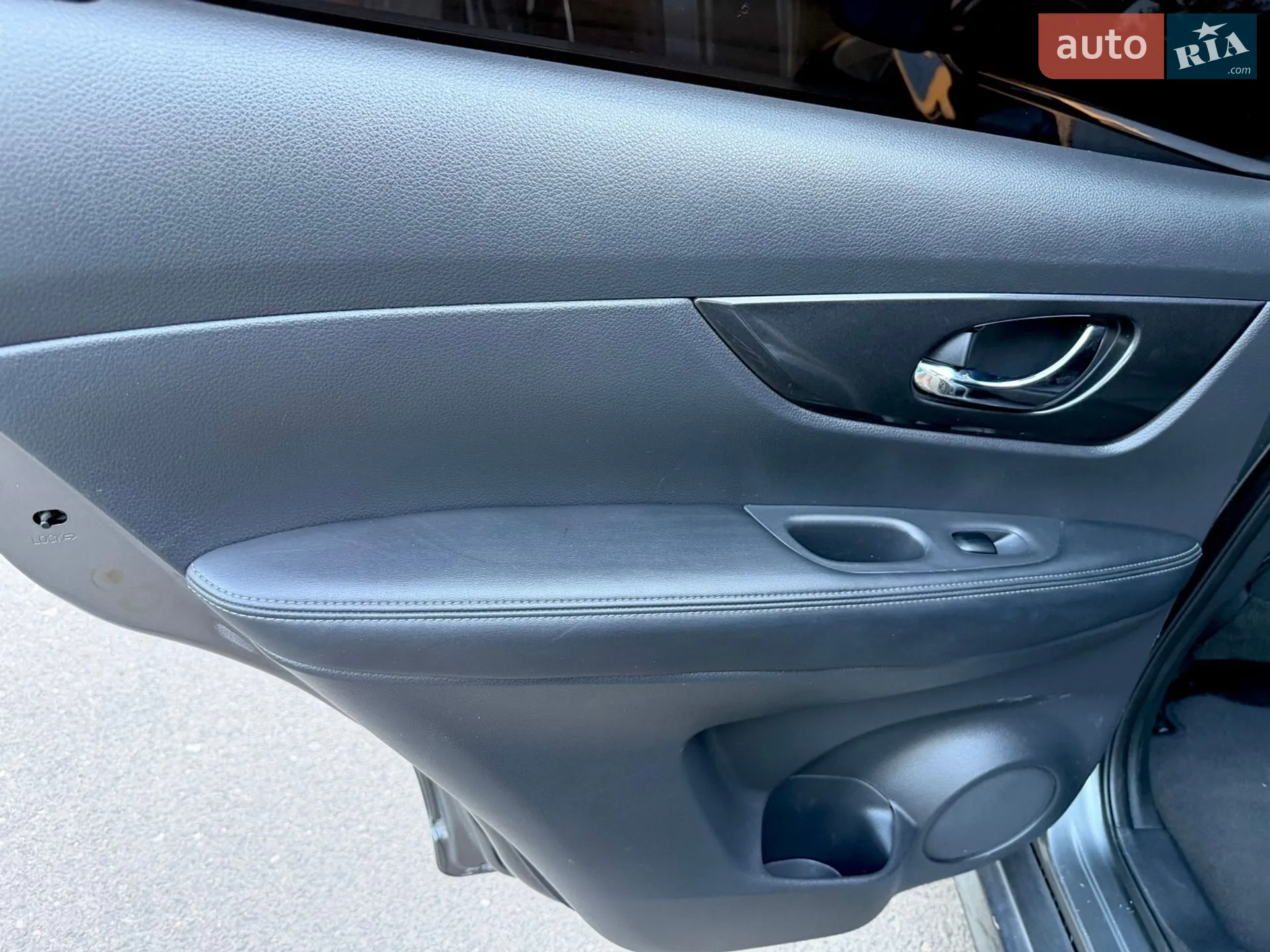 2017 Nissan Rogue - мініатюра 27