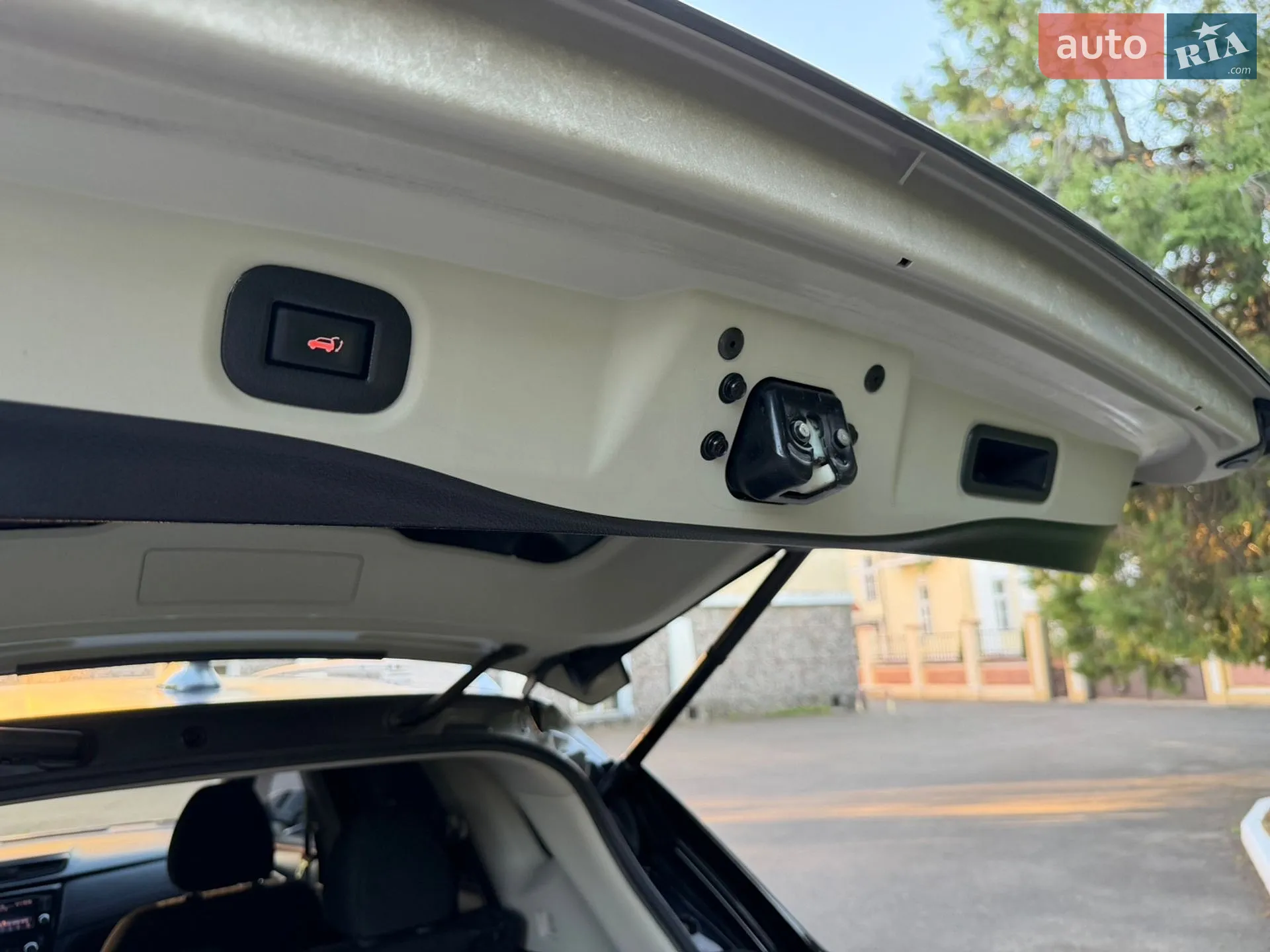 2017 Nissan Rogue - мініатюра 29