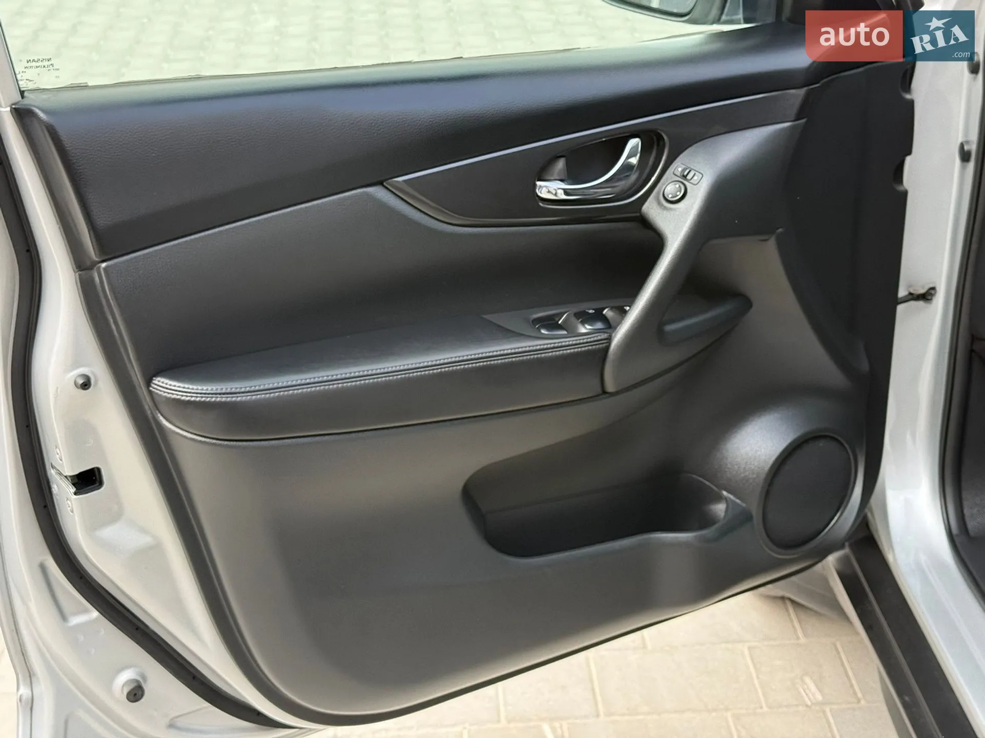 2017 Nissan Rogue - мініатюра 31