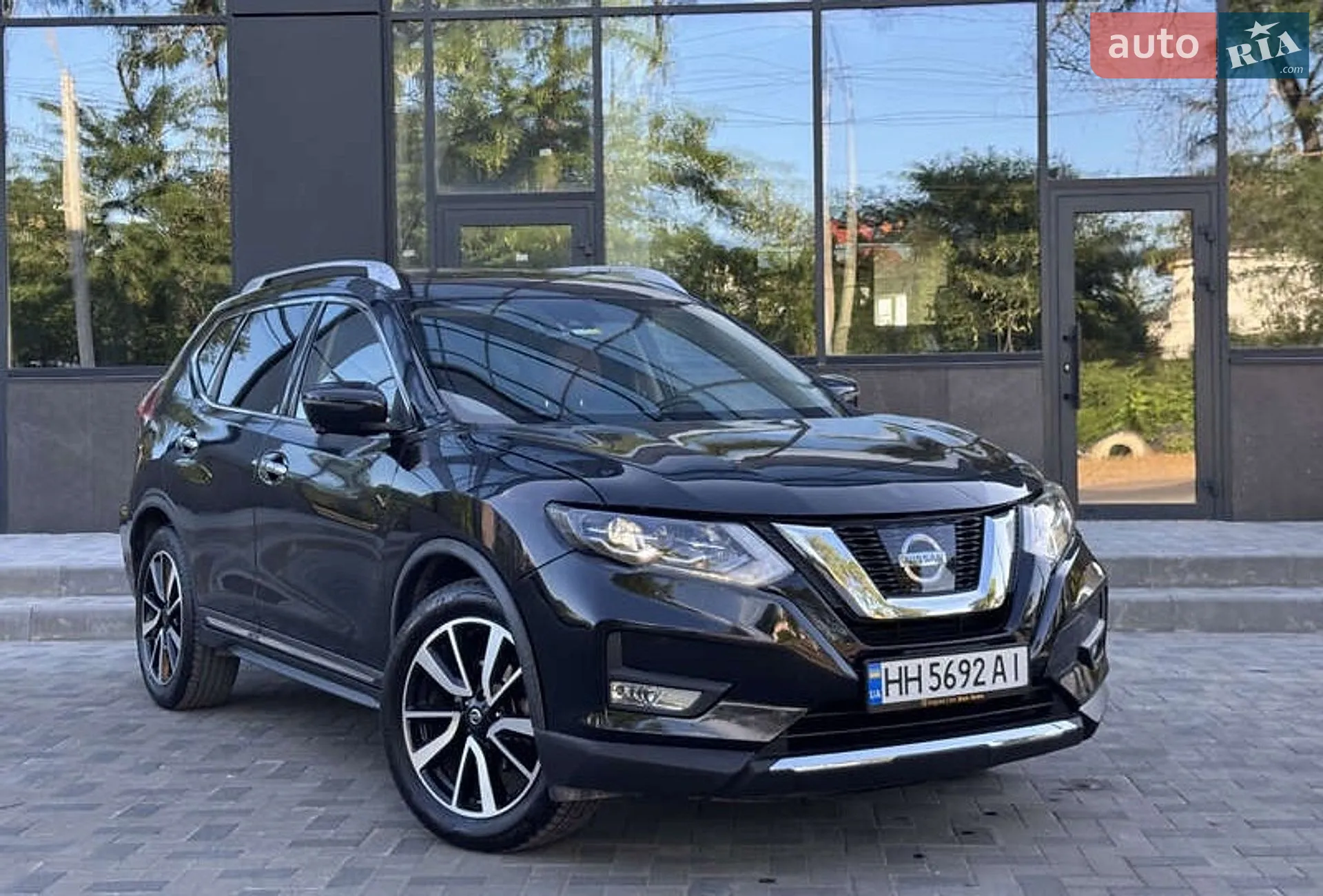 2018 Nissan Rogue - мініатюра 2