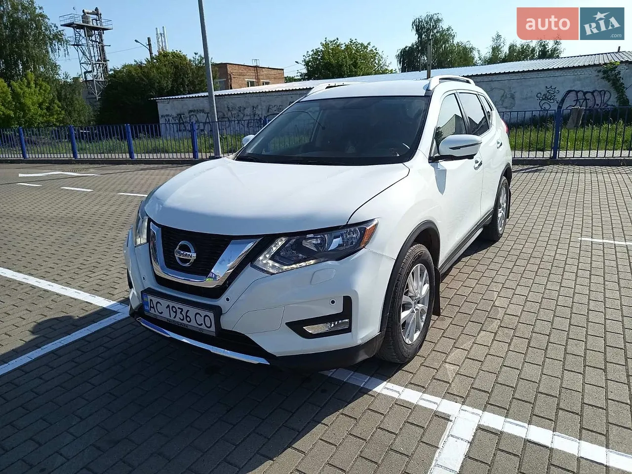 2016 Nissan Rogue - мініатюра 32