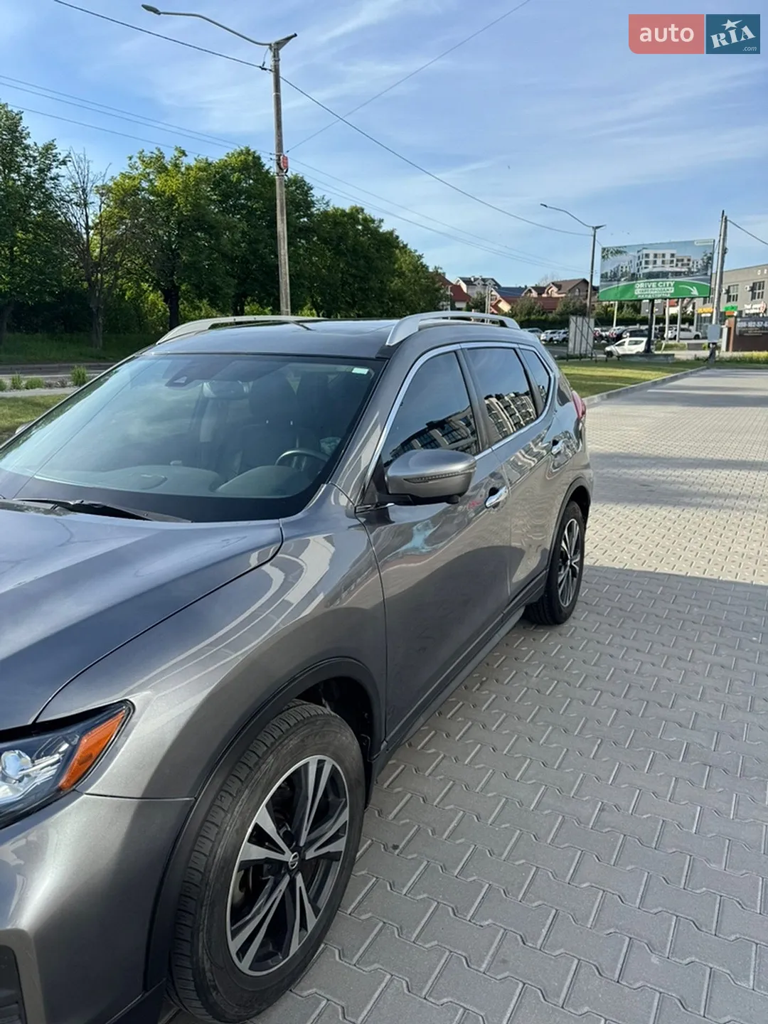 2018 Nissan Rogue - мініатюра 2