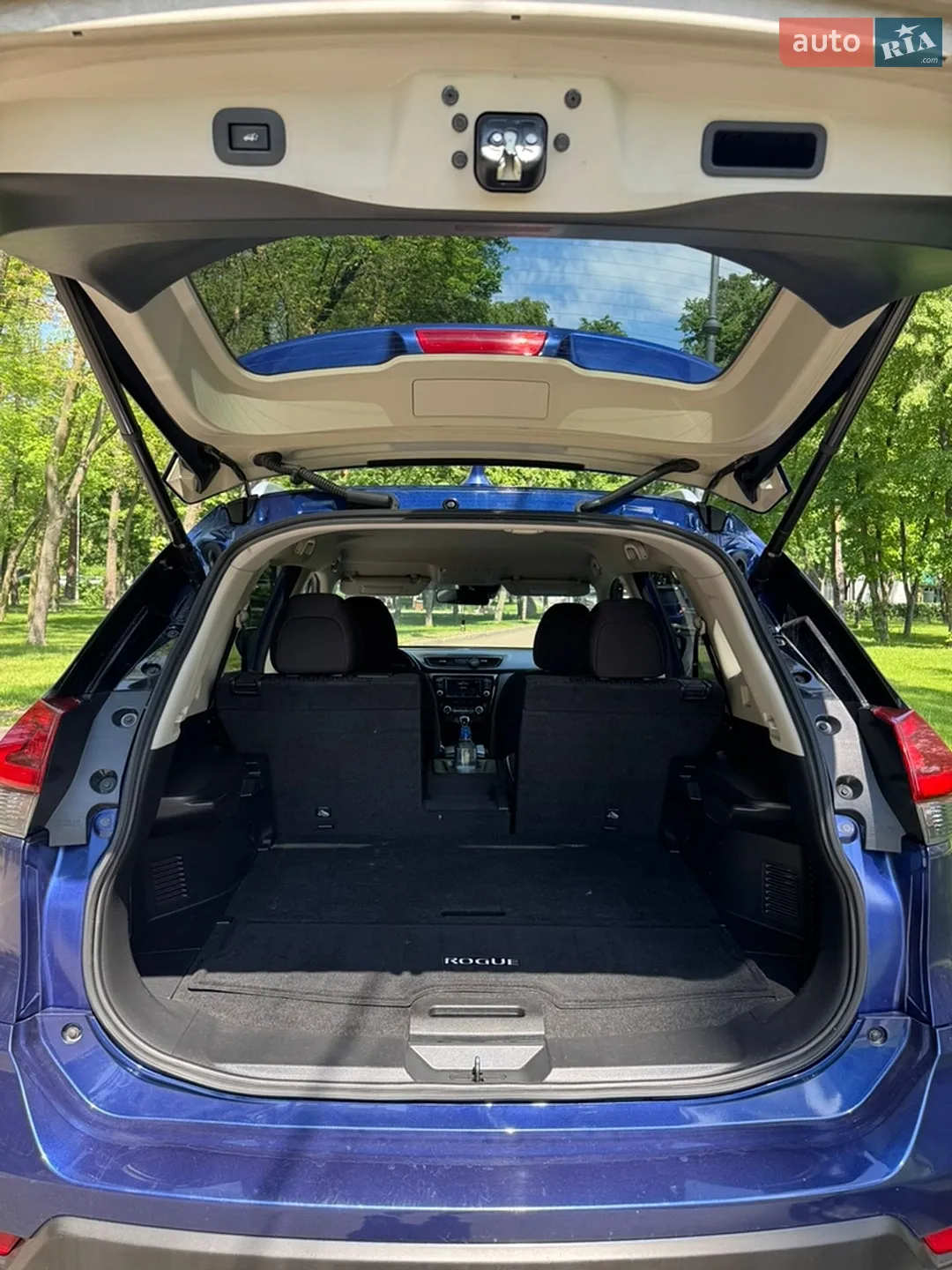 2018 Nissan Rogue - мініатюра 16