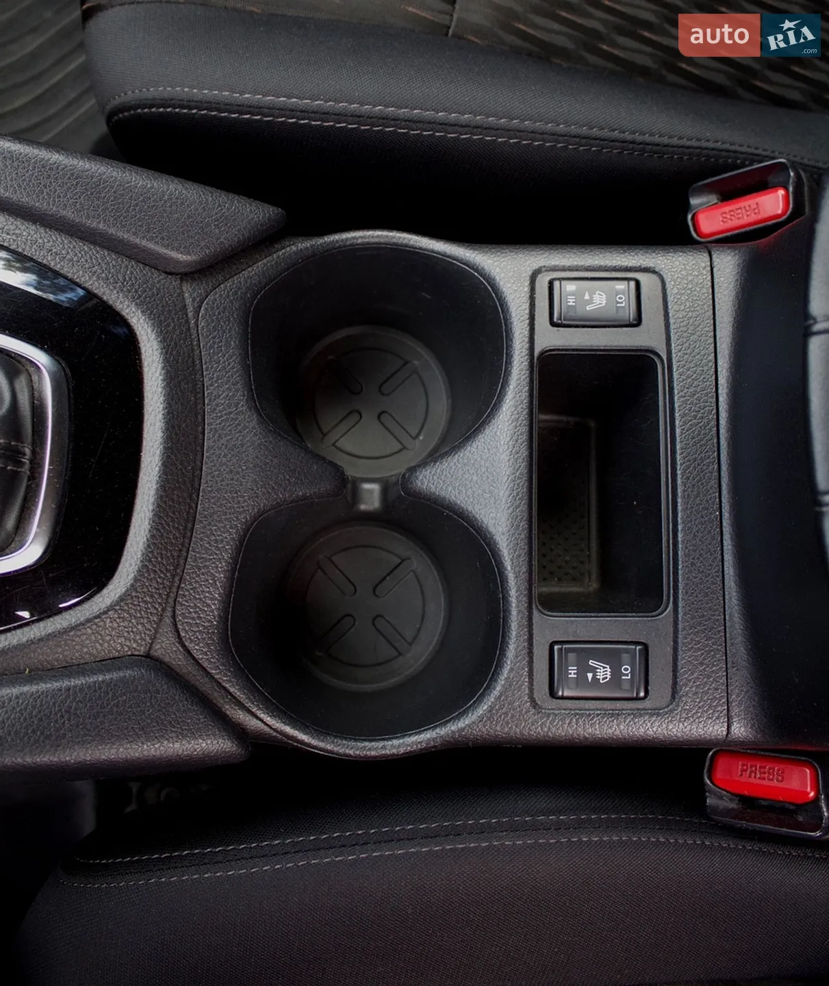 2019 Nissan Rogue - мініатюра 17