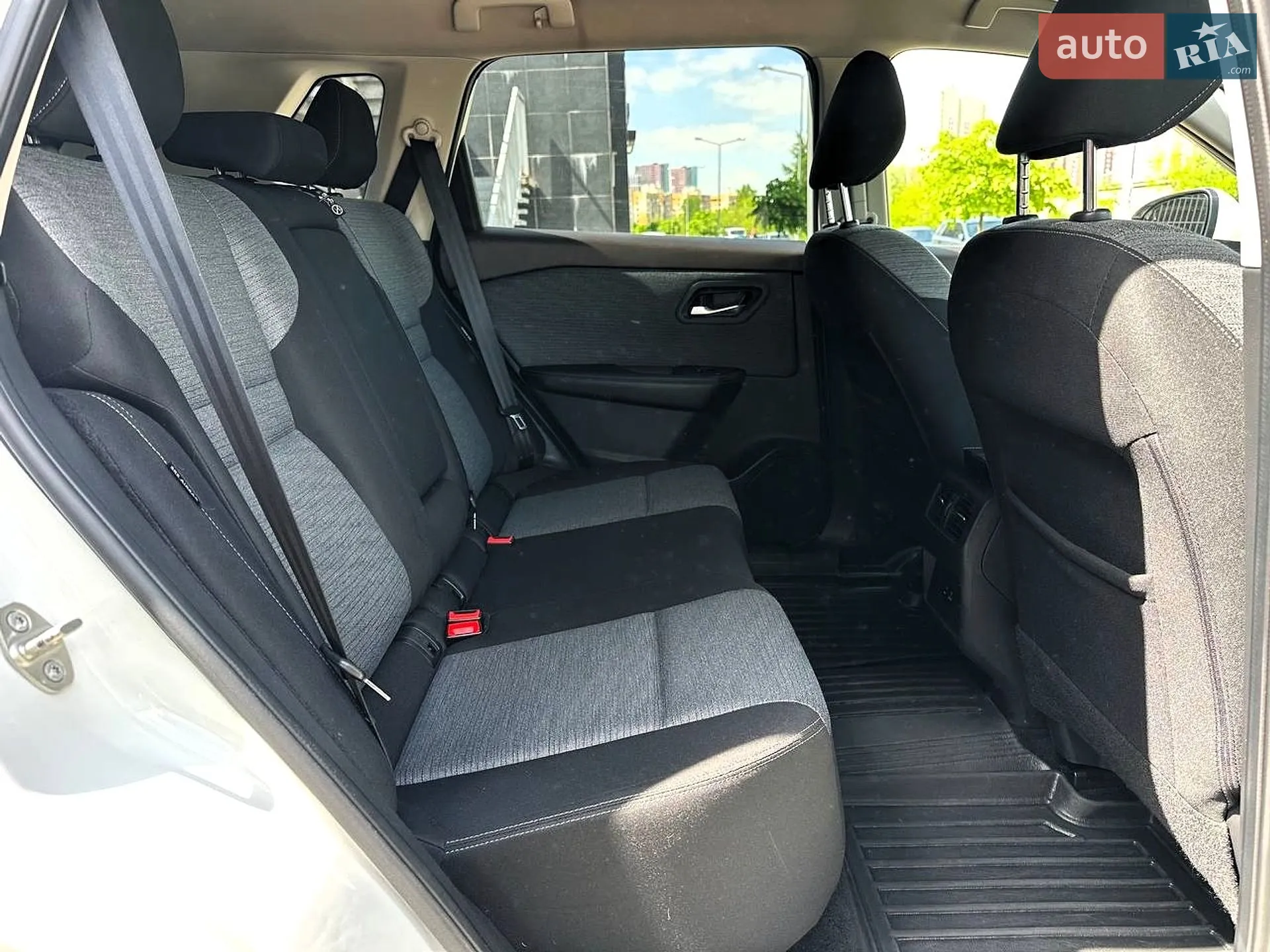 2021 Nissan Rogue - мініатюра 33