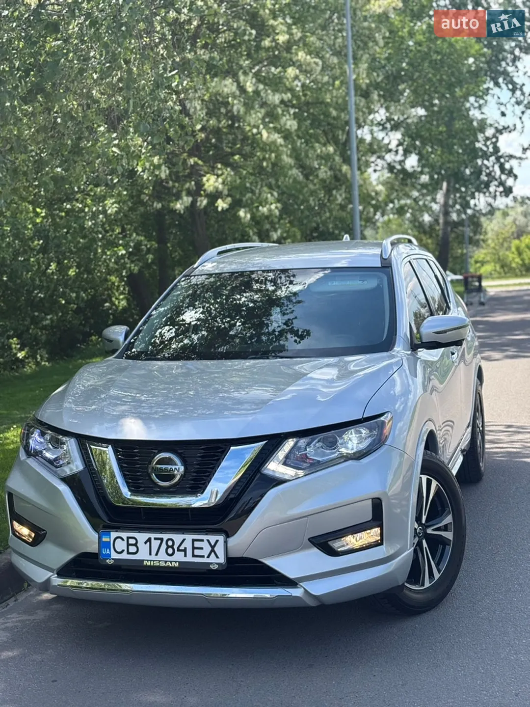 2019 Nissan Rogue - мініатюра 2