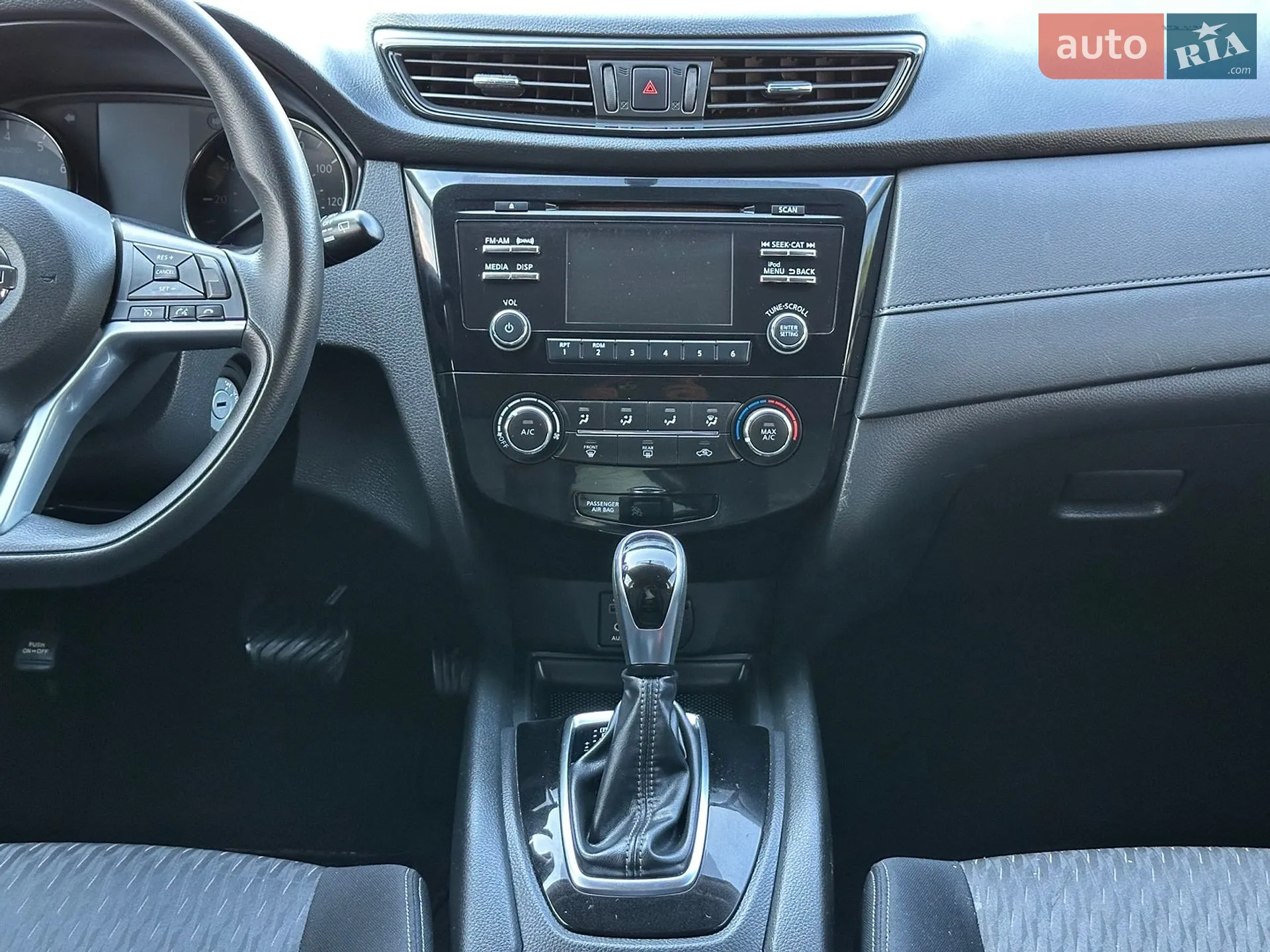2016 Nissan Rogue - мініатюра 58