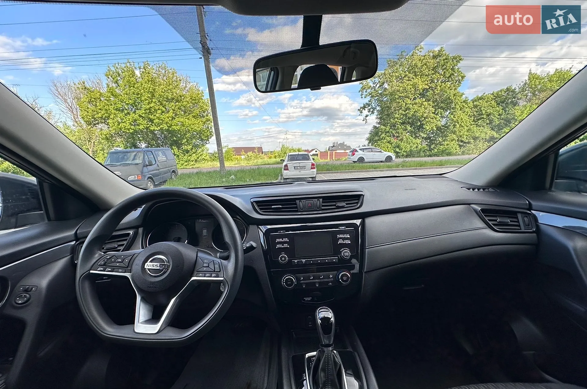 2017 Nissan Rogue - мініатюра 9