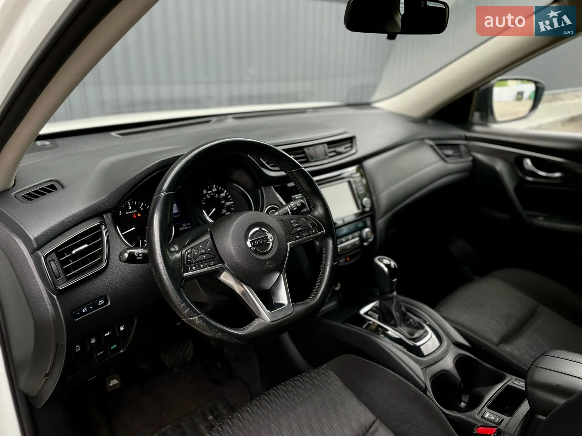 2018 Nissan Rogue - мініатюра 9