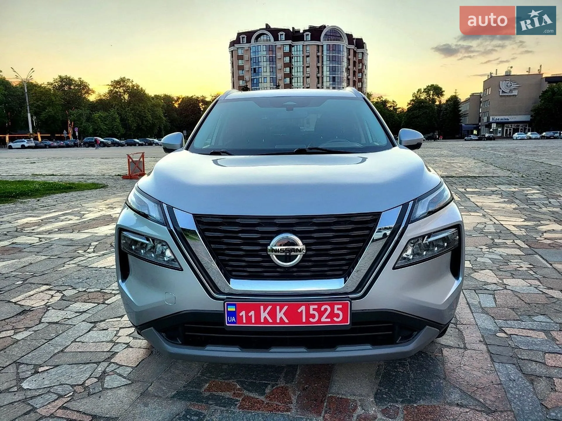 2021 Nissan Rogue - мініатюра 2