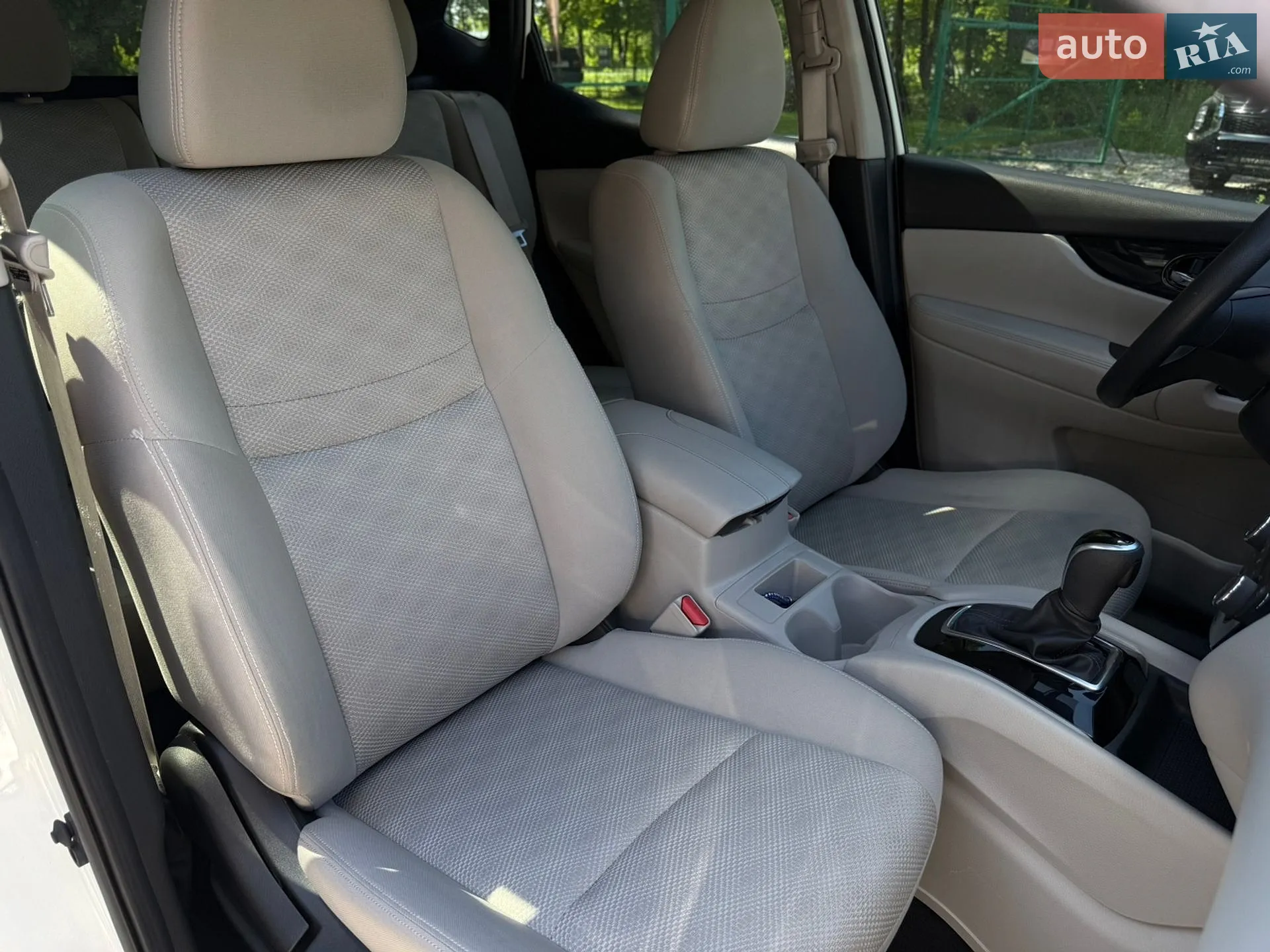 2019 Nissan Rogue - мініатюра 14