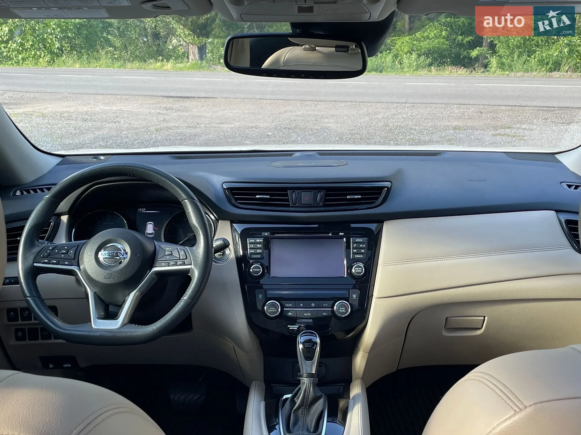 2017 Nissan Rogue - мініатюра 16