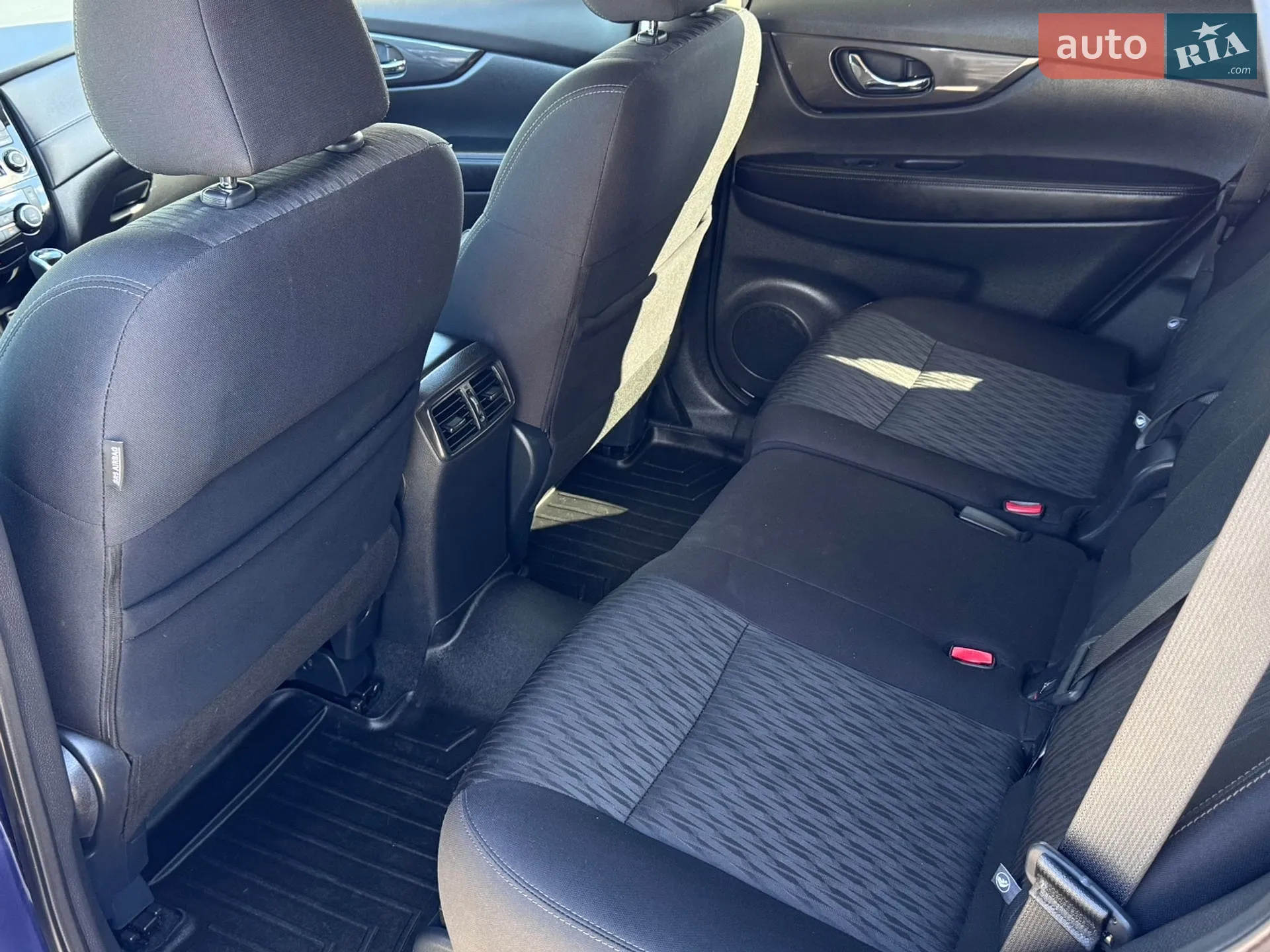 2019 Nissan Rogue - мініатюра 28