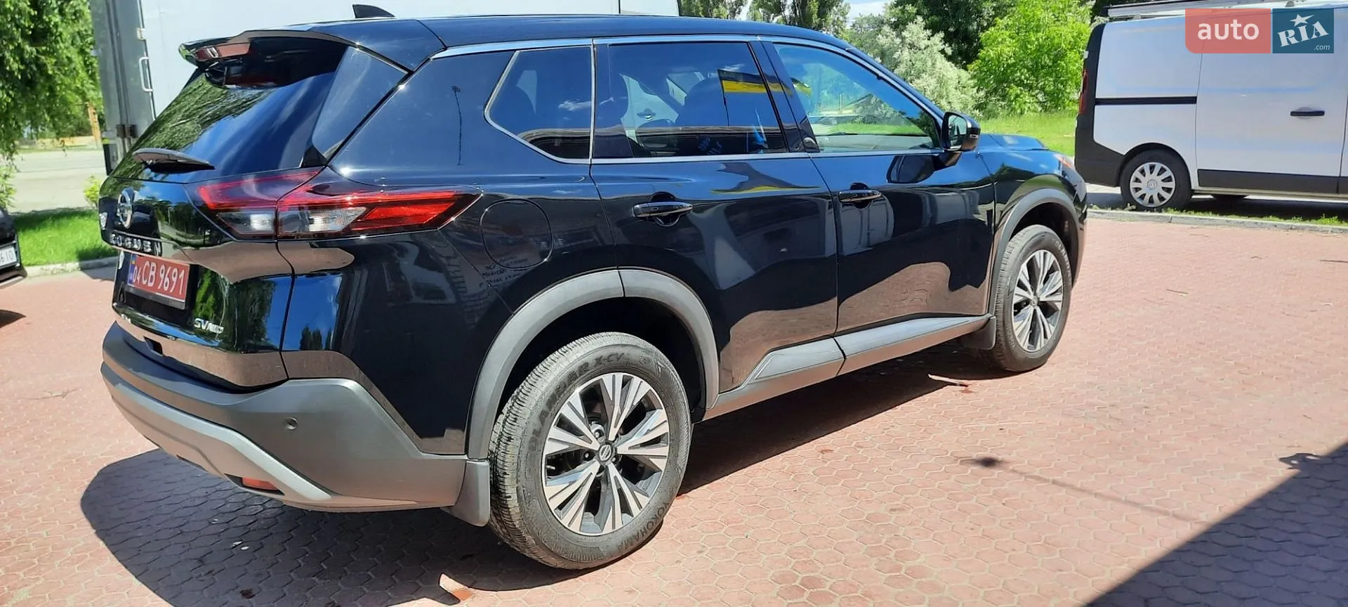 2020 Nissan Rogue - мініатюра 2